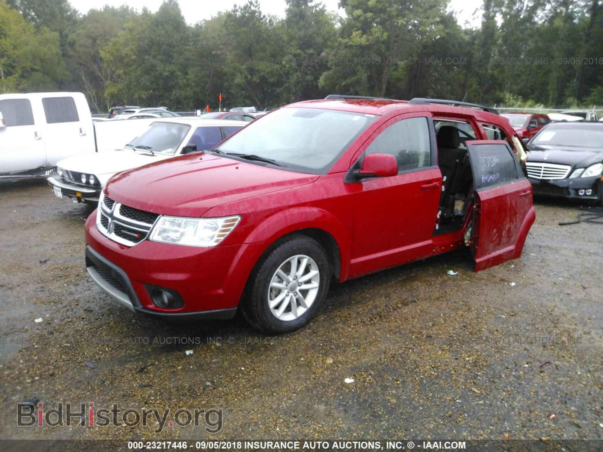 2017 Dodge Journey - VIN: 3C4PDCBG0HT514718 - Photo 2