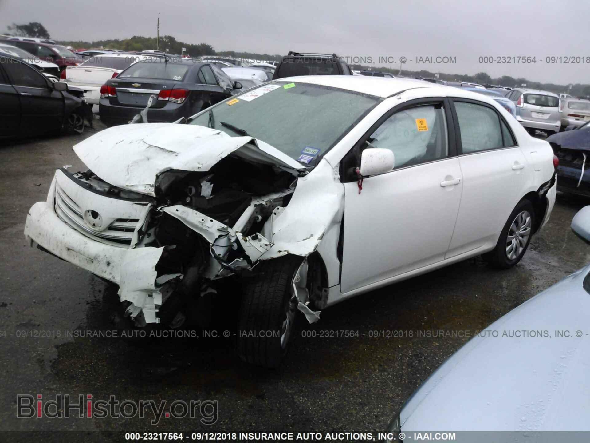 2013 Toyota Corolla - VIN: 5YFBU4EE1DP214984 - Фото 2