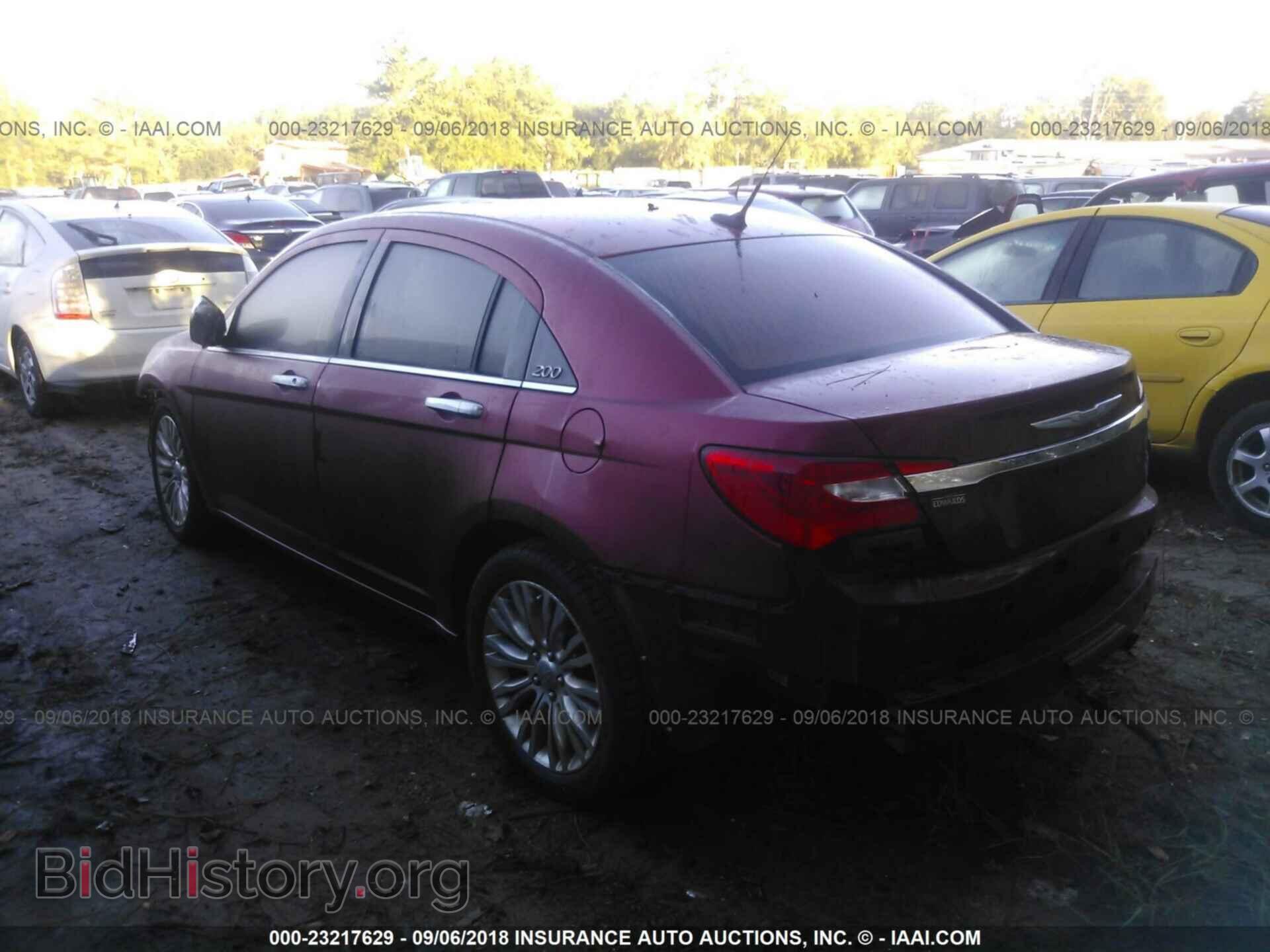 2011 Chrysler 200 - VIN: 1C3BC2FB4BN551398 - Photo 3