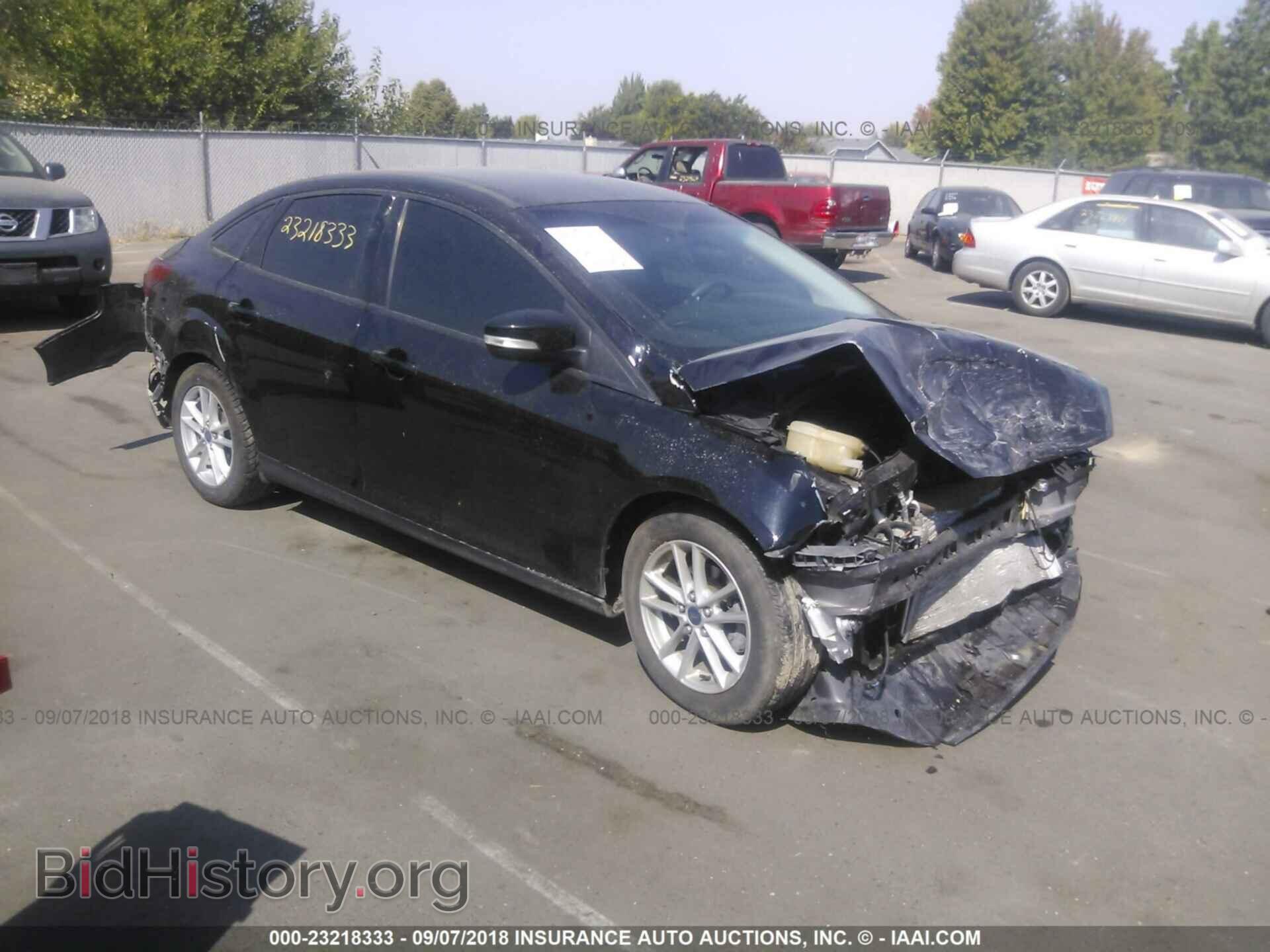 Photo 1FADP3F28GL246042 - Ford Focus 2016