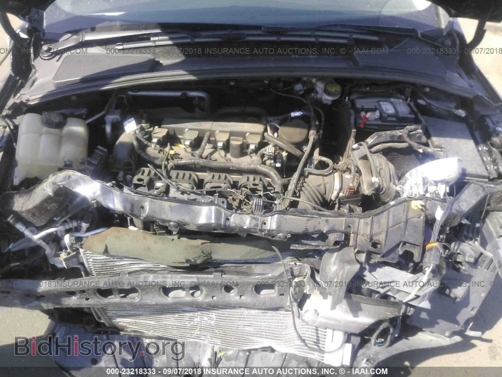 2016 Ford Focus - VIN: 1FADP3F28GL246042 - Photo 10