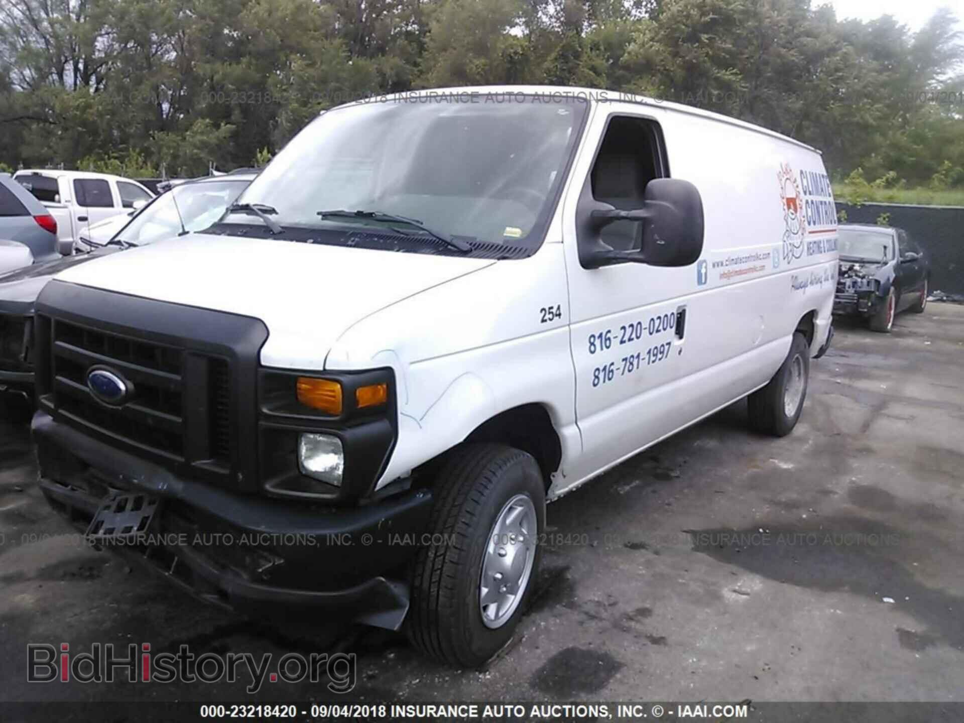2011 Ford Econoline - VIN: 1FTNE1EW2BDA55877 - Photo 2