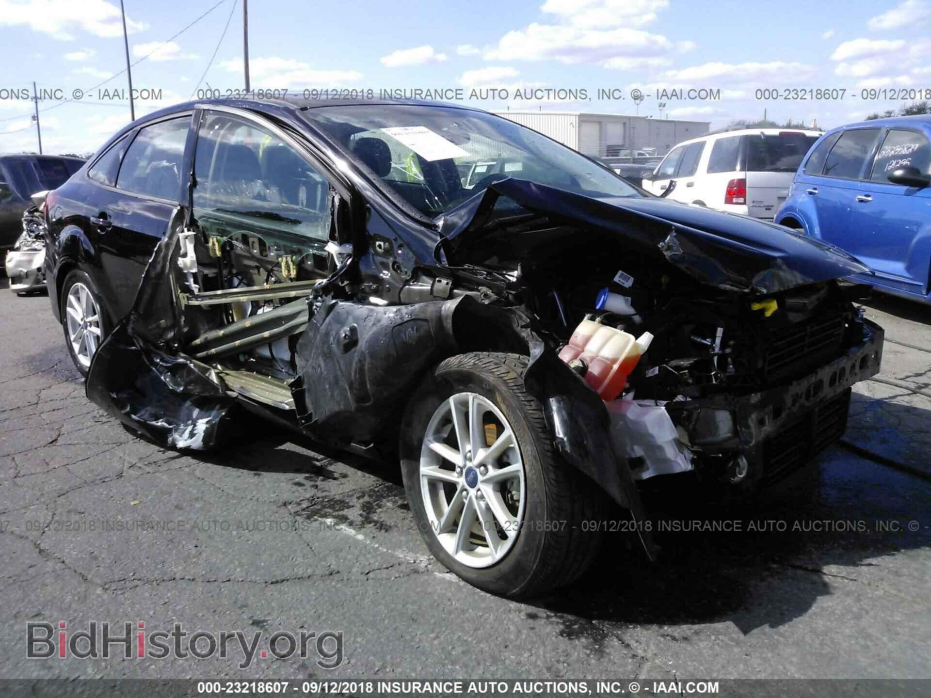 2016 Ford Focus - VIN: 1FADP3F21GL202884 - Photo 6