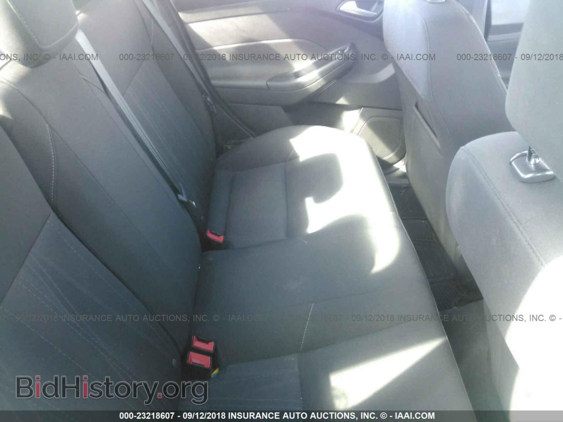 2016 Ford Focus - VIN: 1FADP3F21GL202884 - Photo 8