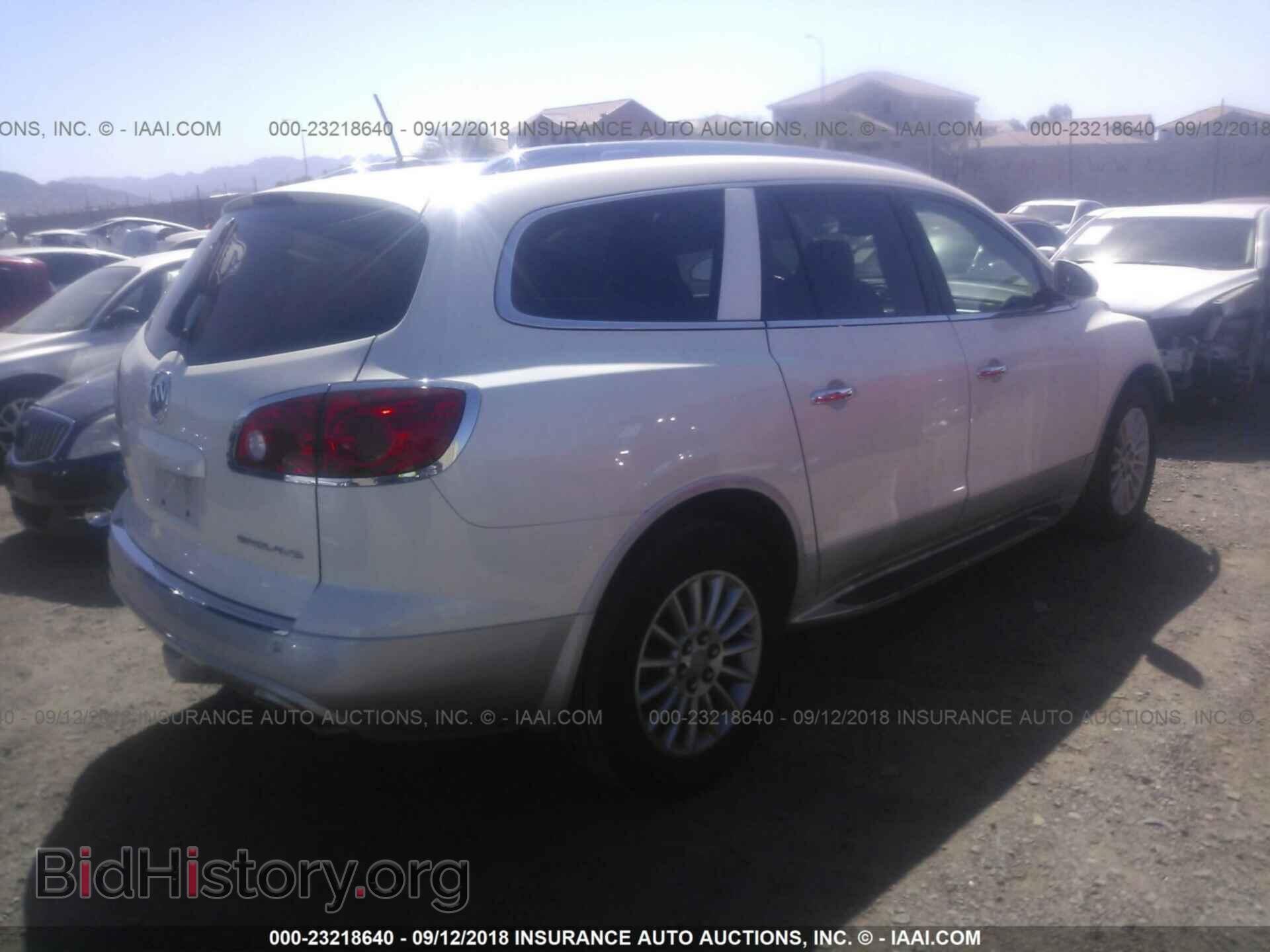 2011 Buick Enclave - VIN: 5GAKRAED3BJ312893 - Фото 4
