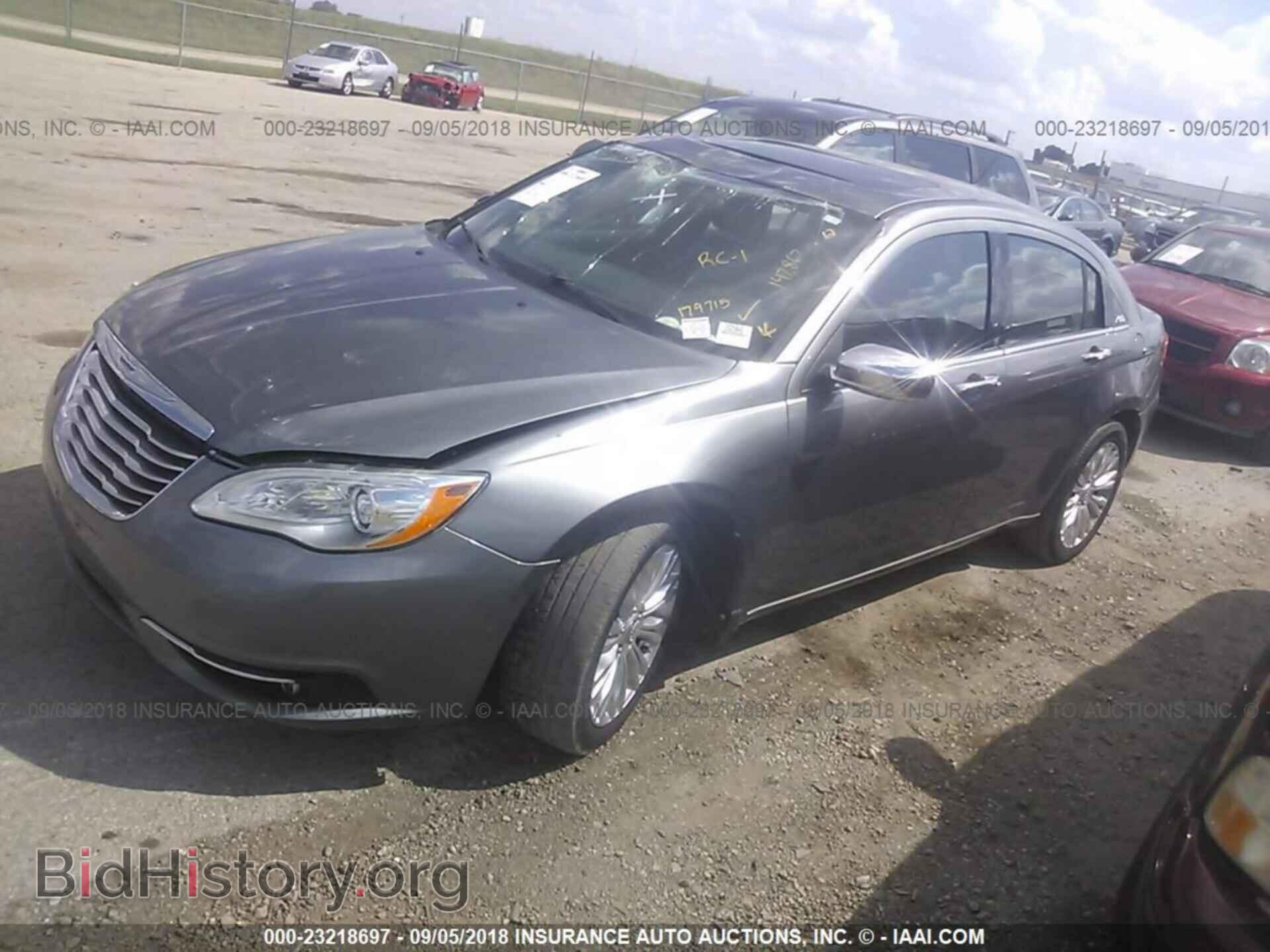 2012 Chrysler 200 - VIN: 1C3CCBCB0CN179715 - Фото 2