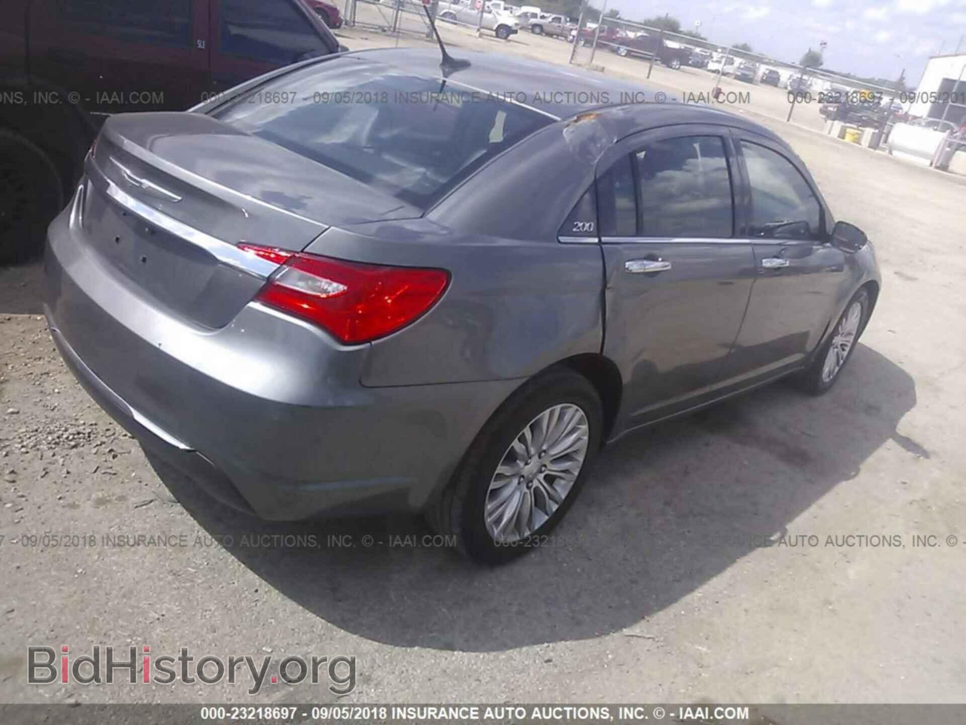 2012 Chrysler 200 - VIN: 1C3CCBCB0CN179715 - Фото 4