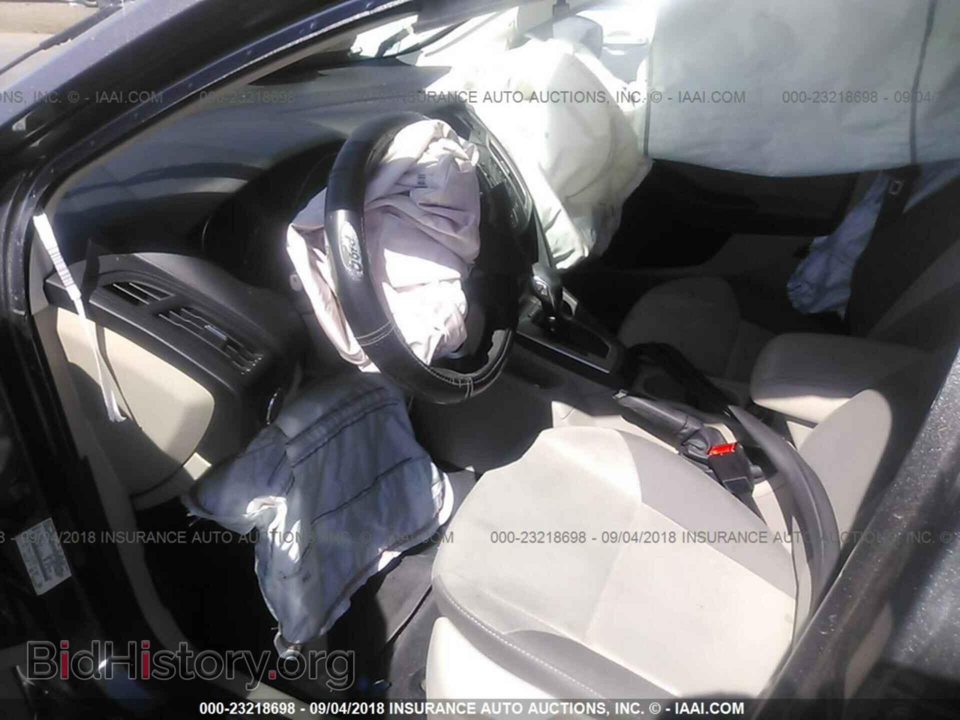 2014 Ford Focus - VIN: 1FADP3F25EL247906 - Photo 5