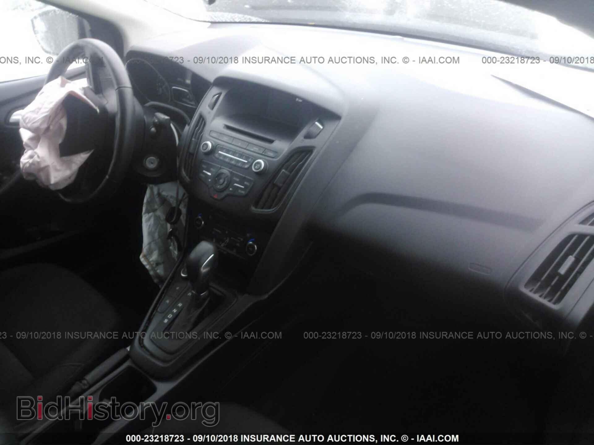2017 Ford Focus - VIN: 1FADP3FE2HL276293 - Photo 5