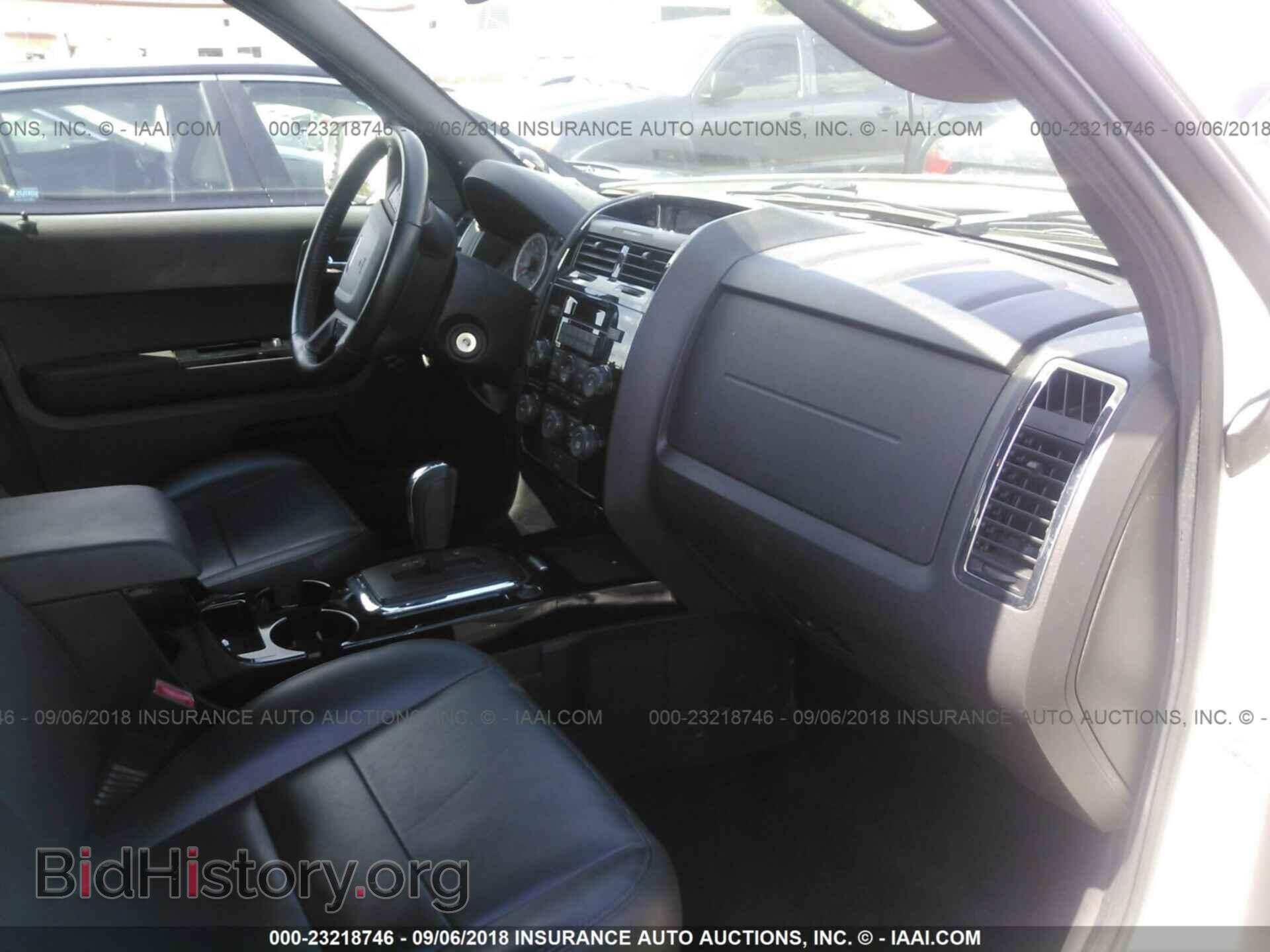 2011 Ford Escape - VIN: 1FMCU0EG1BKC01965 - Фото 5