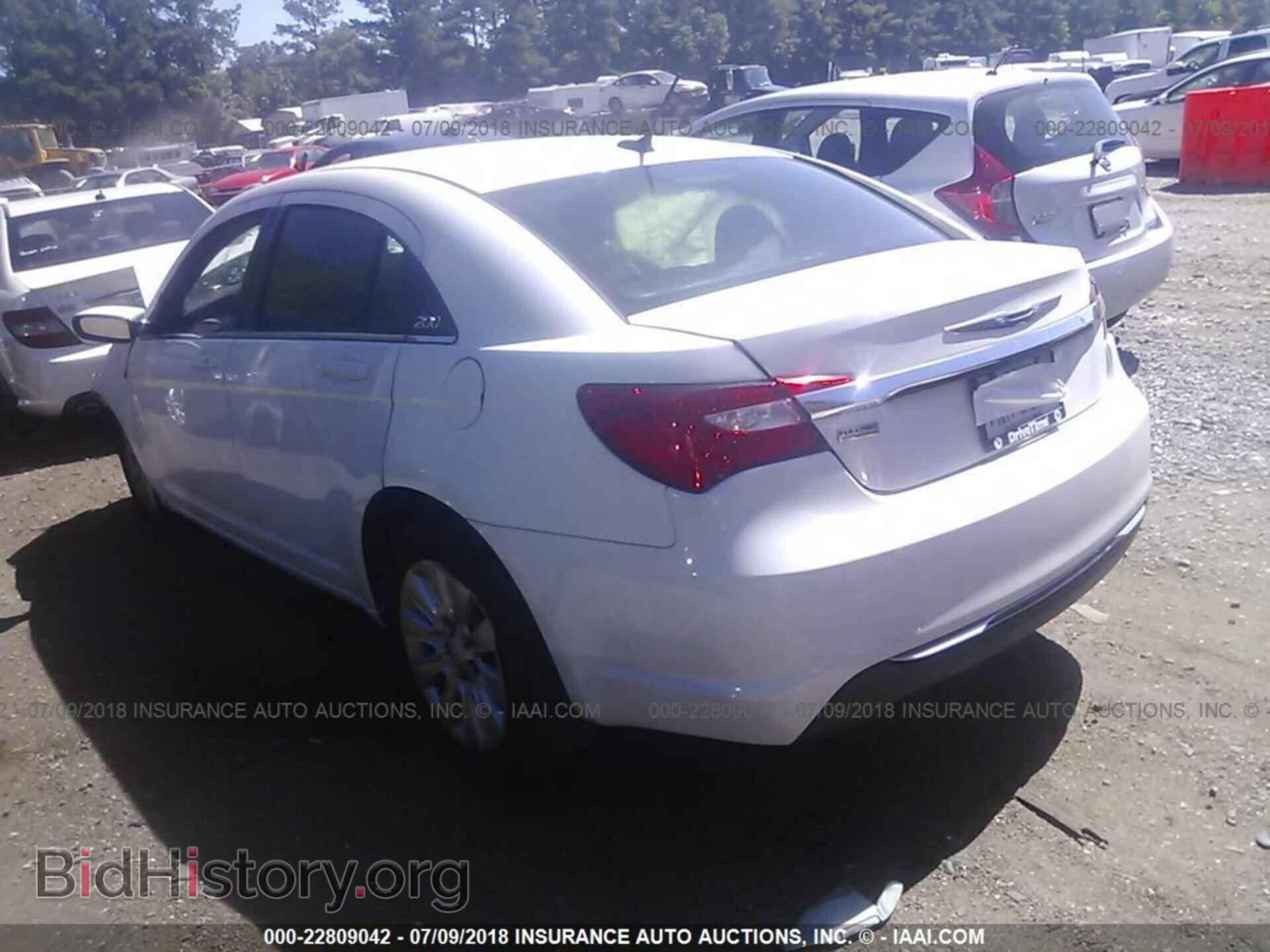 2013 CHRYSLER 200 - VIN: 1C3CCBAG8DN591350 - Фото 3