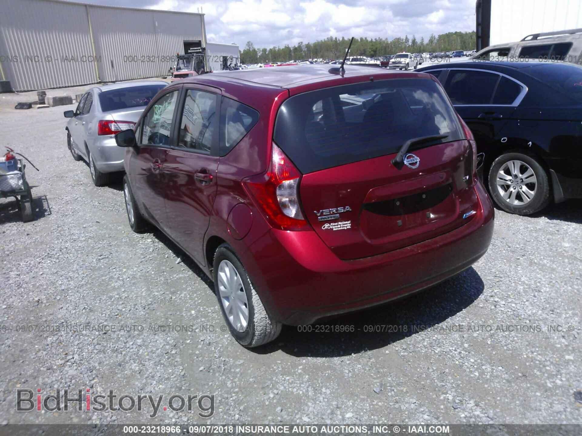 2016 Nissan Versa note - VIN: 3N1CE2CP3GL370572 - Photo 3