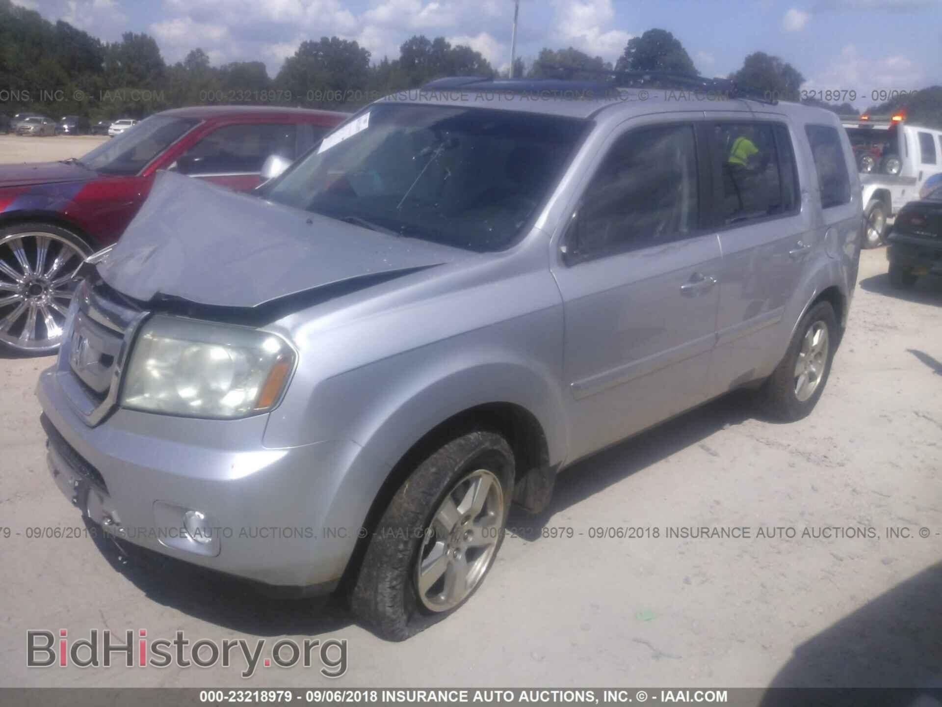 2011 Honda Pilot - VIN: 5FNYF3H53BB034540 - Photo 2