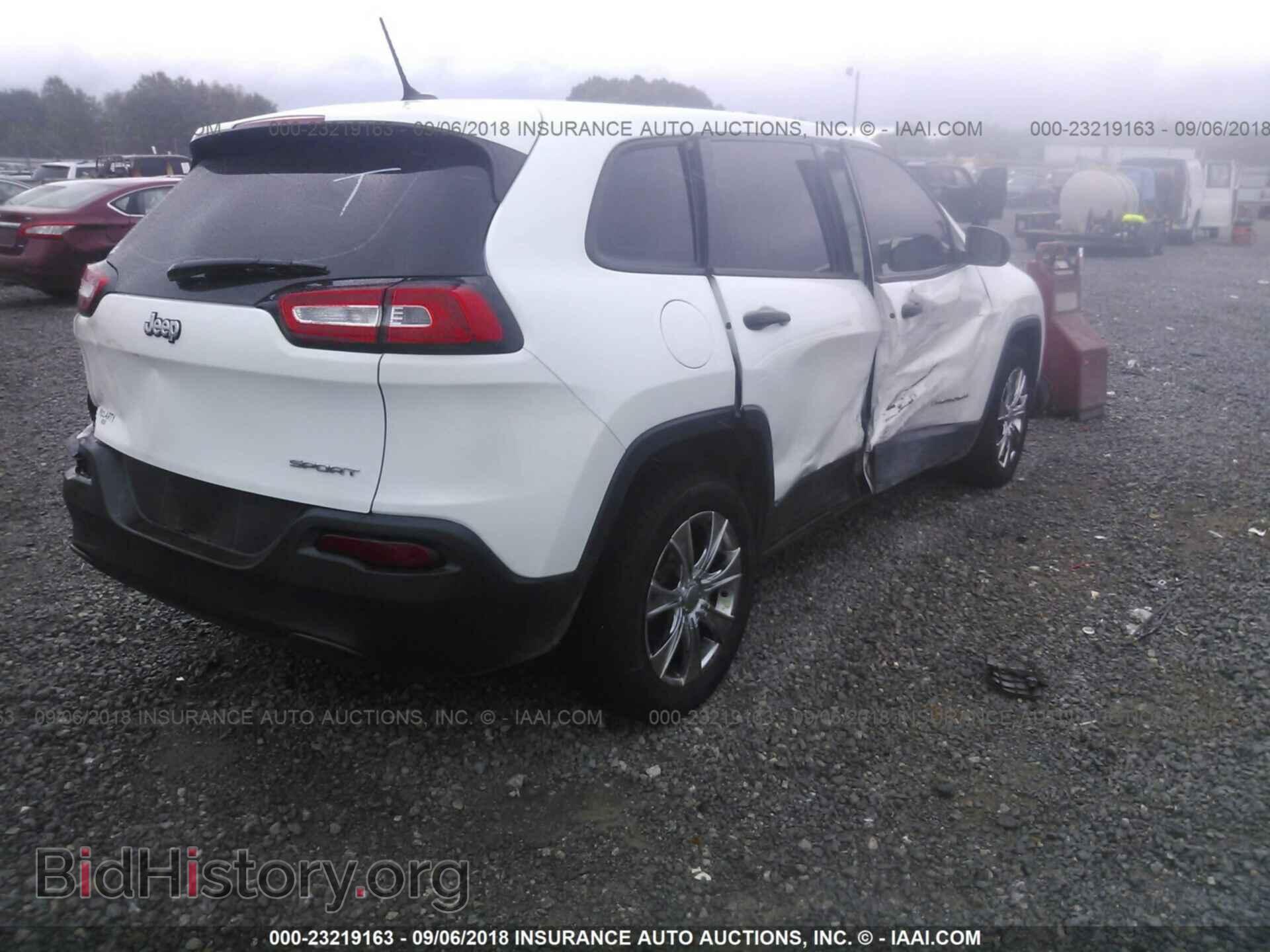 2014 Jeep Cherokee - VIN: 1C4PJLABXEW262139 - Фото 4