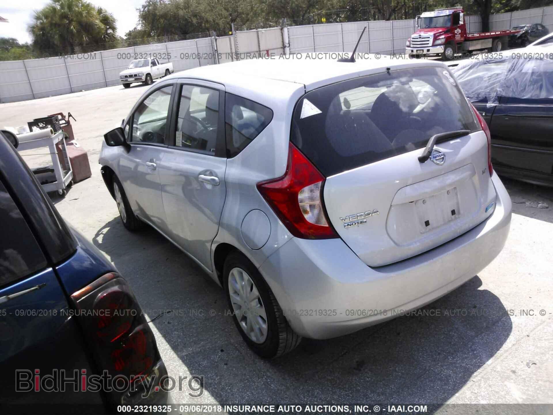 2016 Nissan Versa note - VIN: 3N1CE2CP9GL366767 - Фото 3