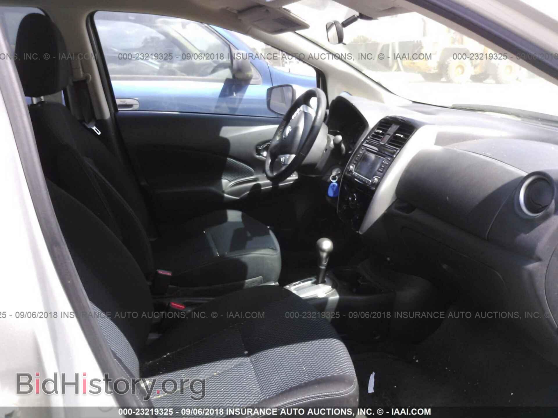 2016 Nissan Versa note - VIN: 3N1CE2CP9GL366767 - Фото 5
