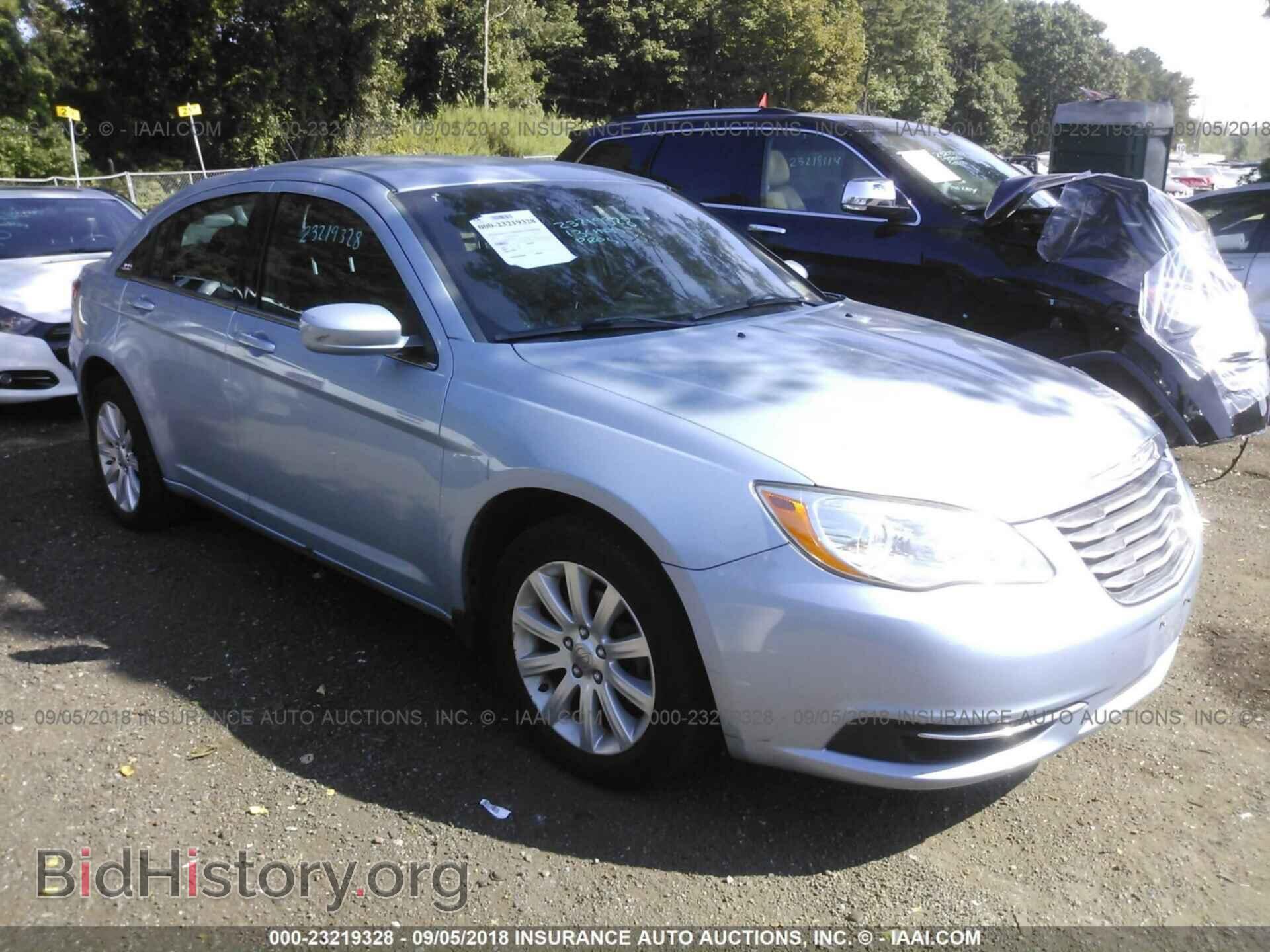 Фотография 1C3CCBBB9DN570574 - Chrysler 200 2013