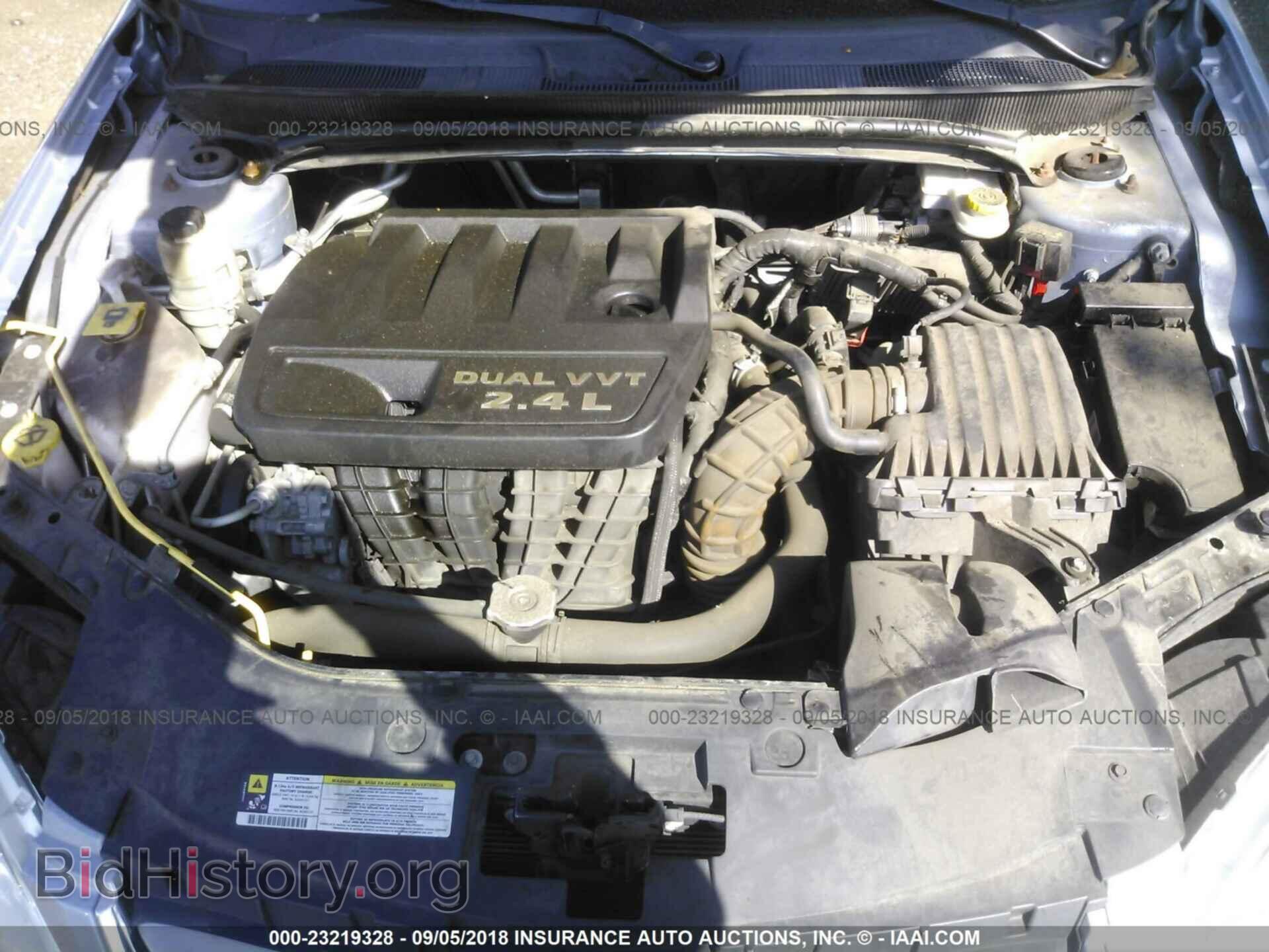 2013 Chrysler 200 - VIN: 1C3CCBBB9DN570574 - Photo 10