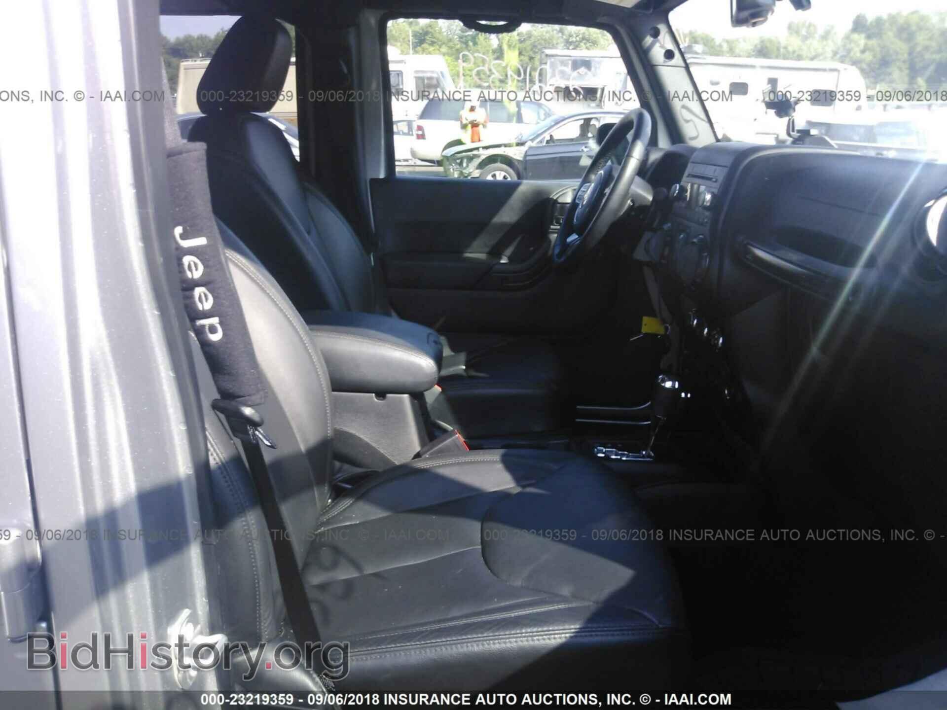 2017 Jeep Wrangler - VIN: 1C4BJWEG5HL627768 - Фото 5