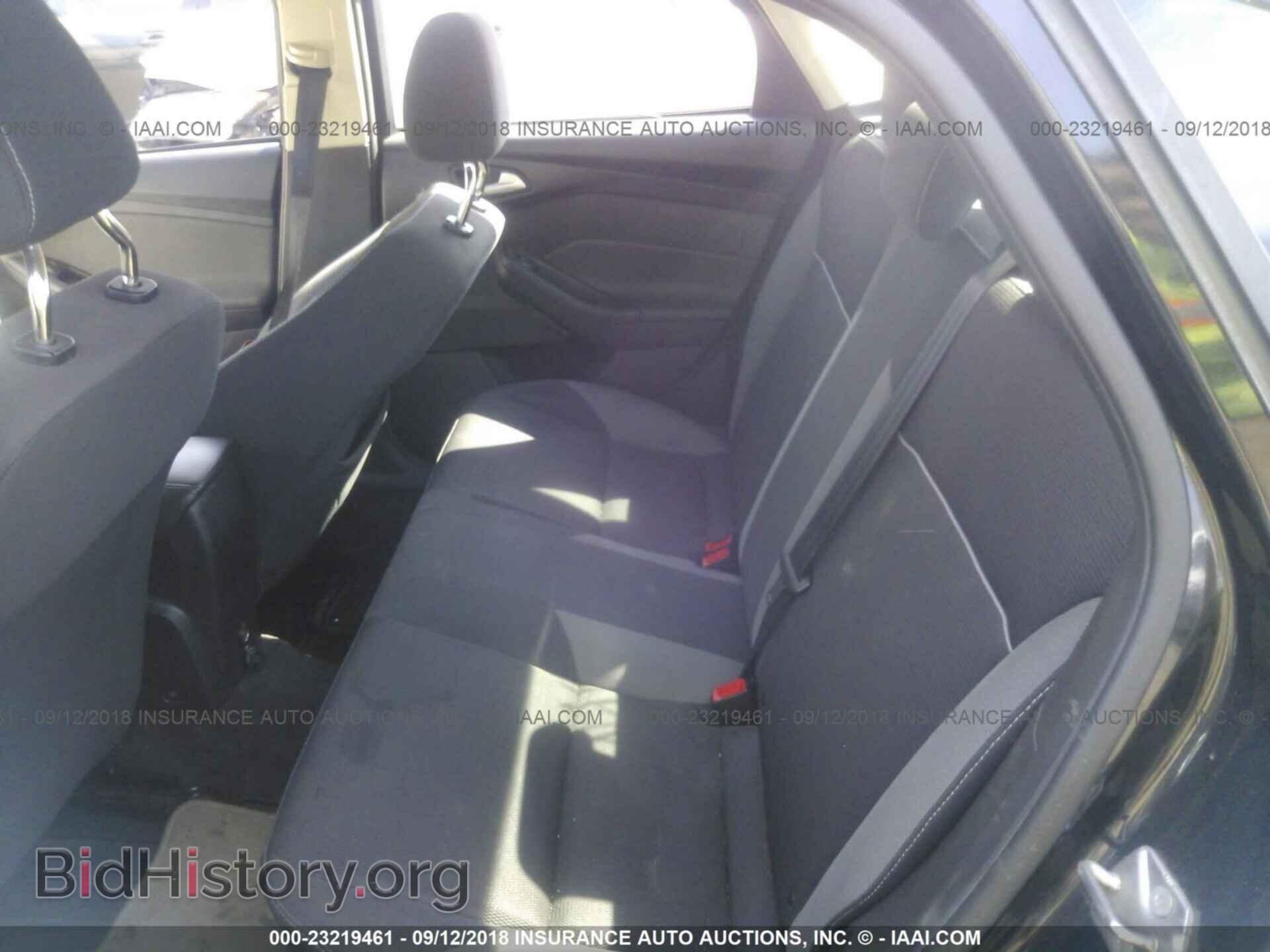2012 Ford Focus - VIN: 1FAHP3F21CL292596 - Фото 8