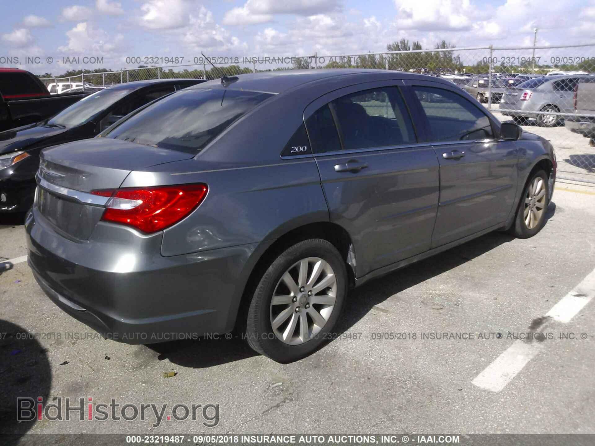 2012 Chrysler 200 - VIN: 1C3CCBBBXCN117188 - Фото 4