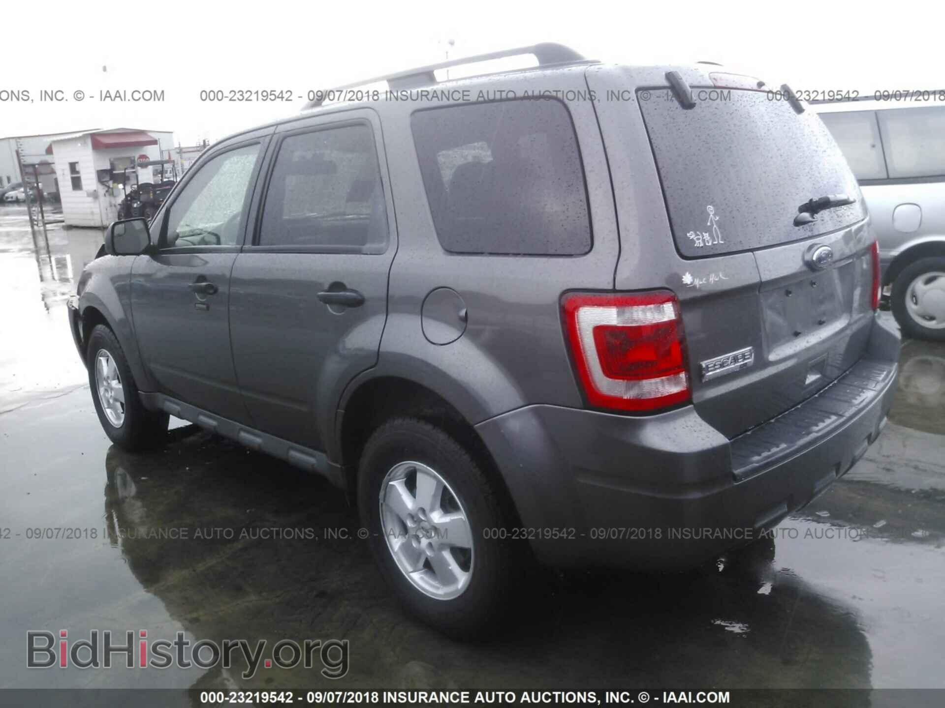 2012 Ford Escape - VIN: 1FMCU0D71CKC84932 - Photo 3