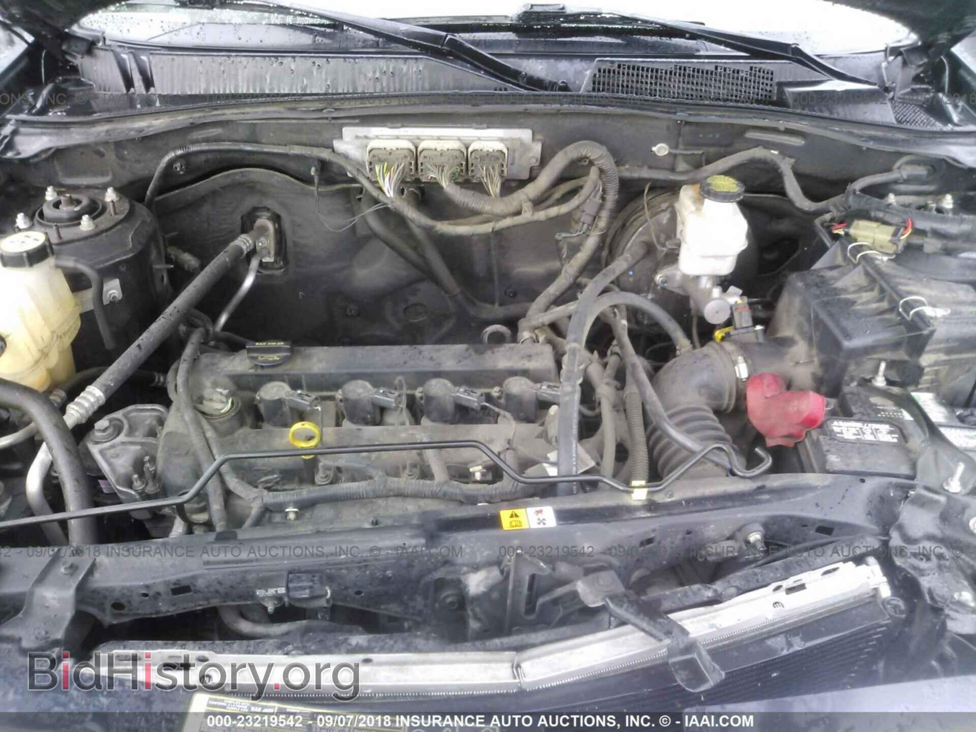 2012 Ford Escape - VIN: 1FMCU0D71CKC84932 - Photo 10