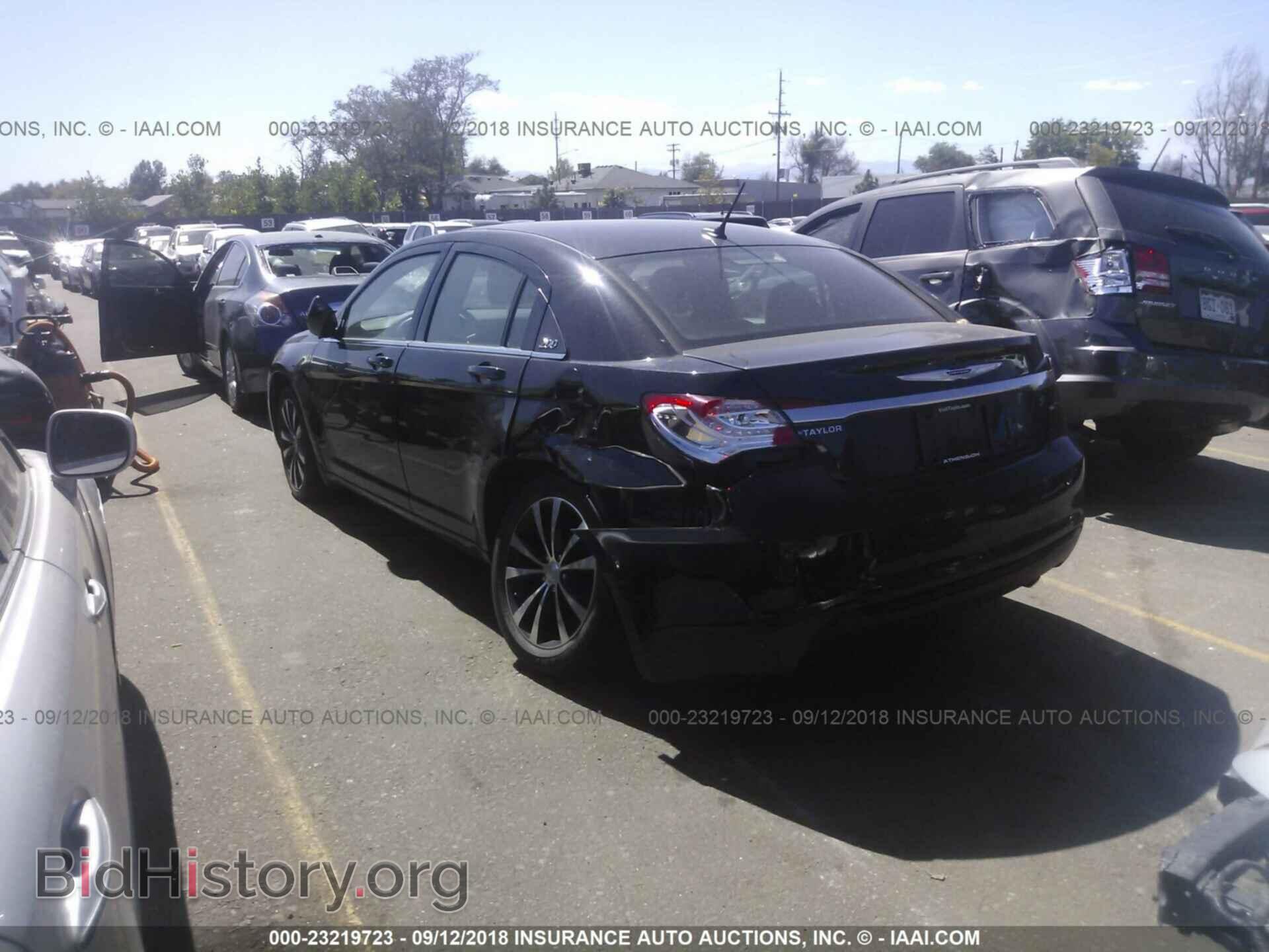 2012 Chrysler 200 - VIN: 1C3CCBHG4CN249530 - Фото 3
