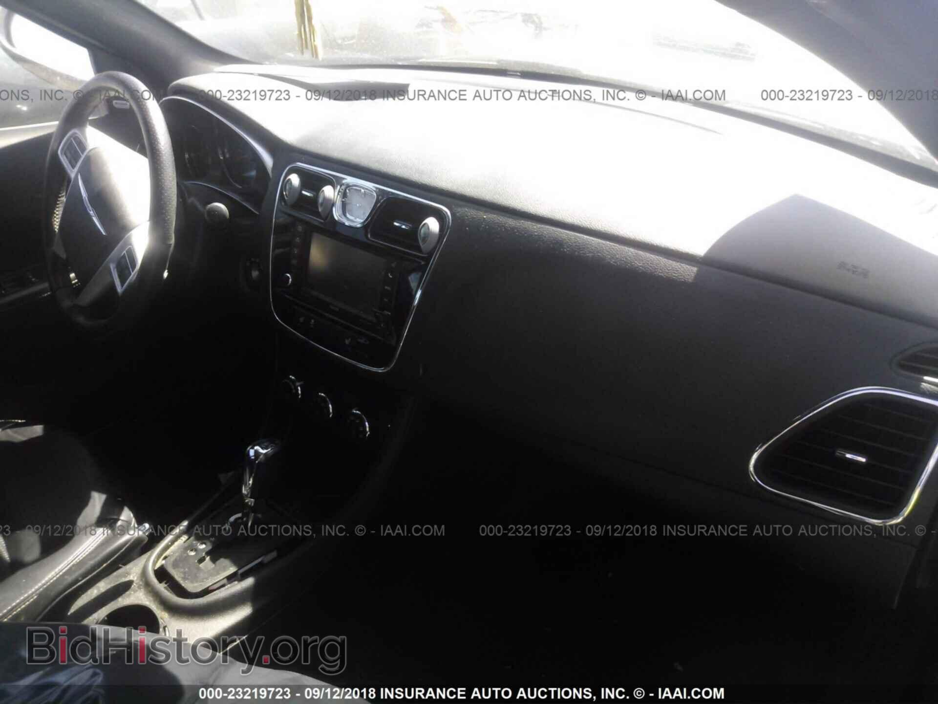 2012 Chrysler 200 - VIN: 1C3CCBHG4CN249530 - Фото 5