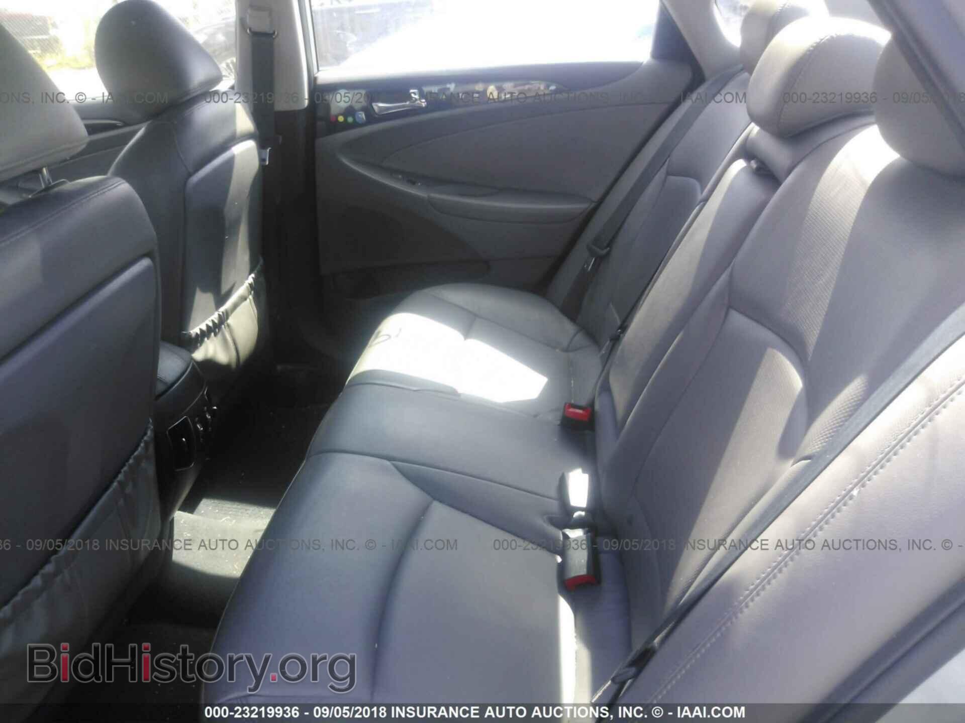 2012 Hyundai Sonata - VIN: 5NPEC4AC5CH402715 - Photo 8