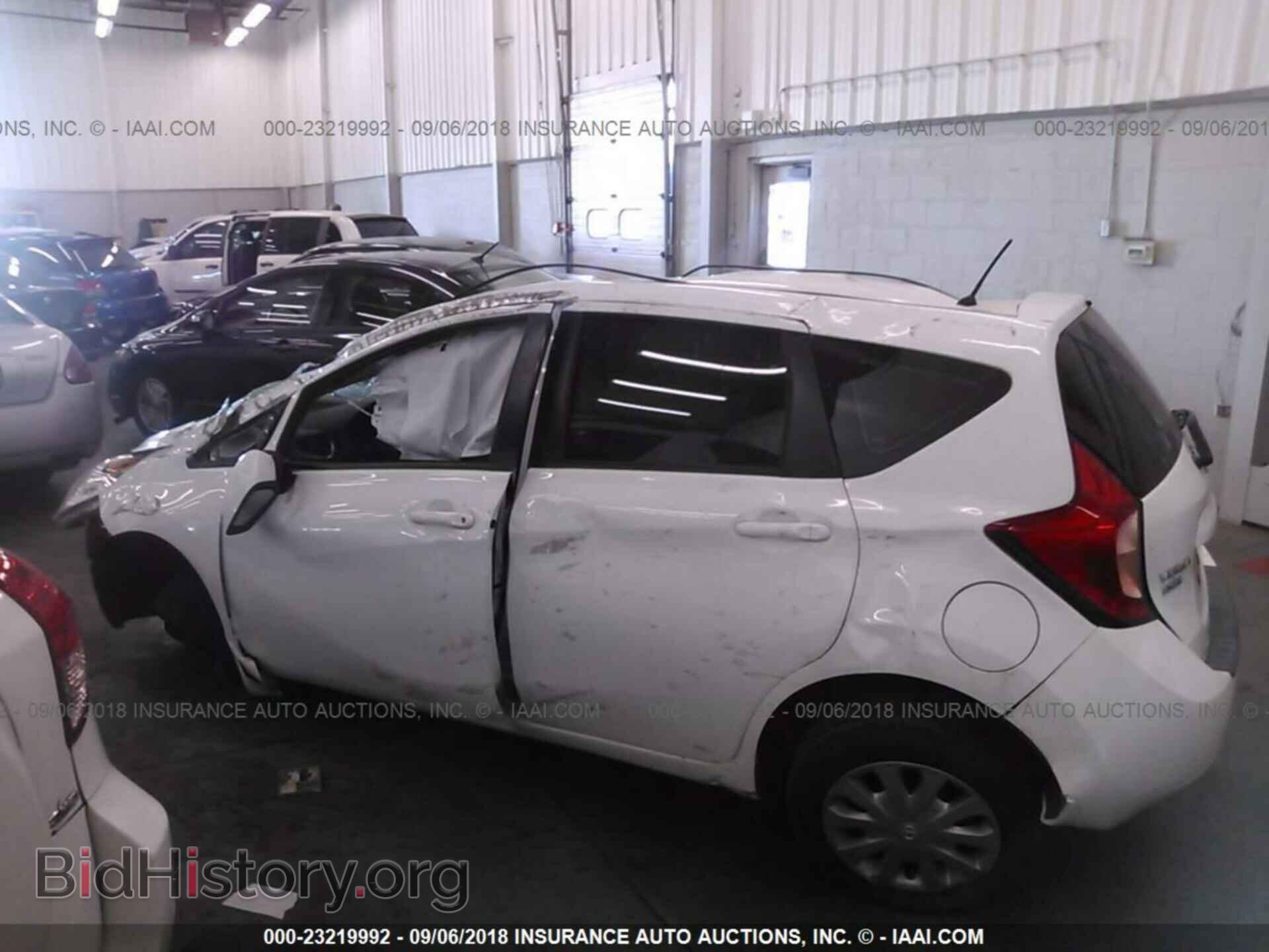 2015 Nissan Versa note - VIN: 3N1CE2CP8FL443062 - Photo 3