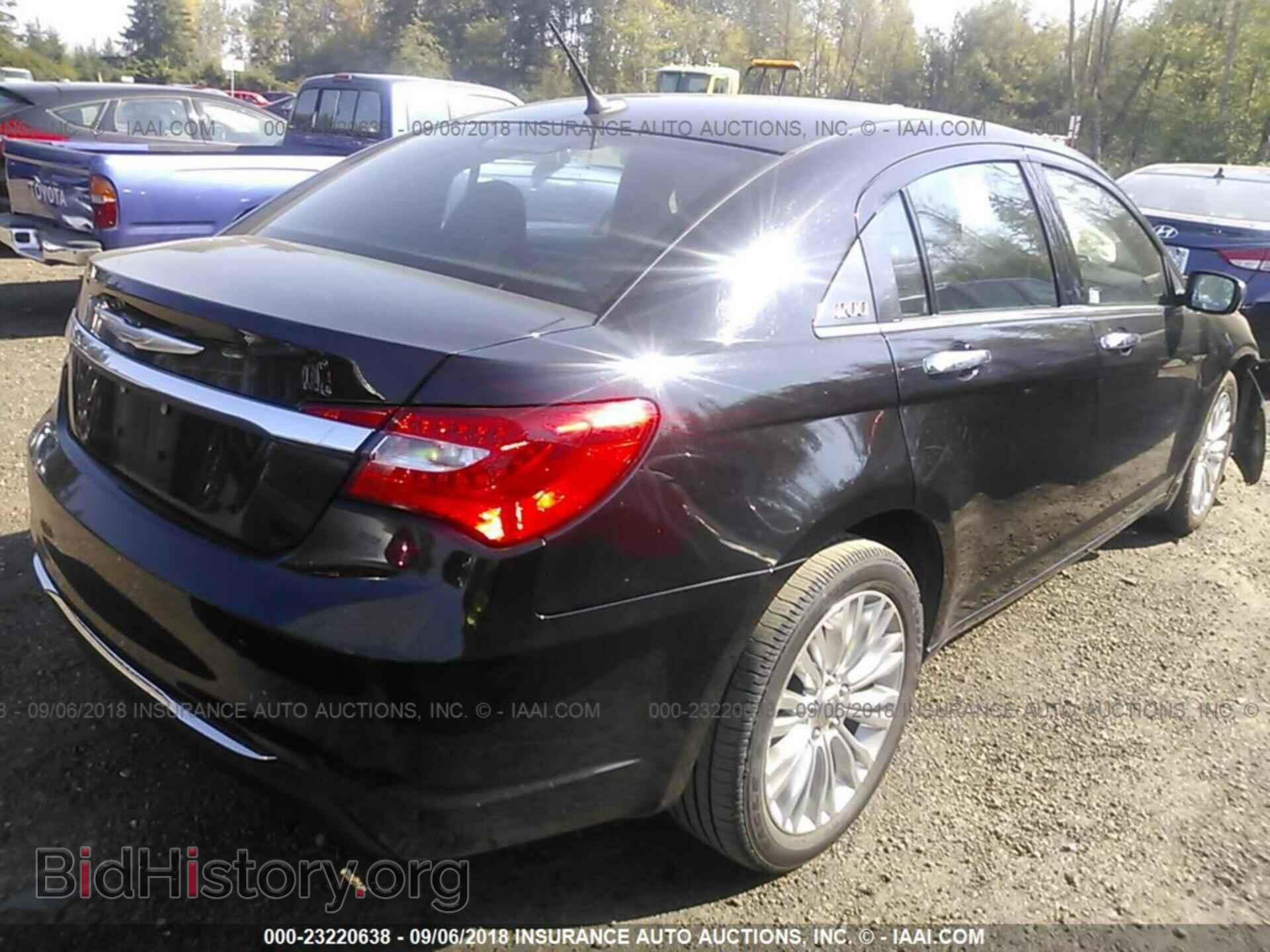 2012 Chrysler 200 - VIN: 1C3CCBCB0CN152224 - Фото 4