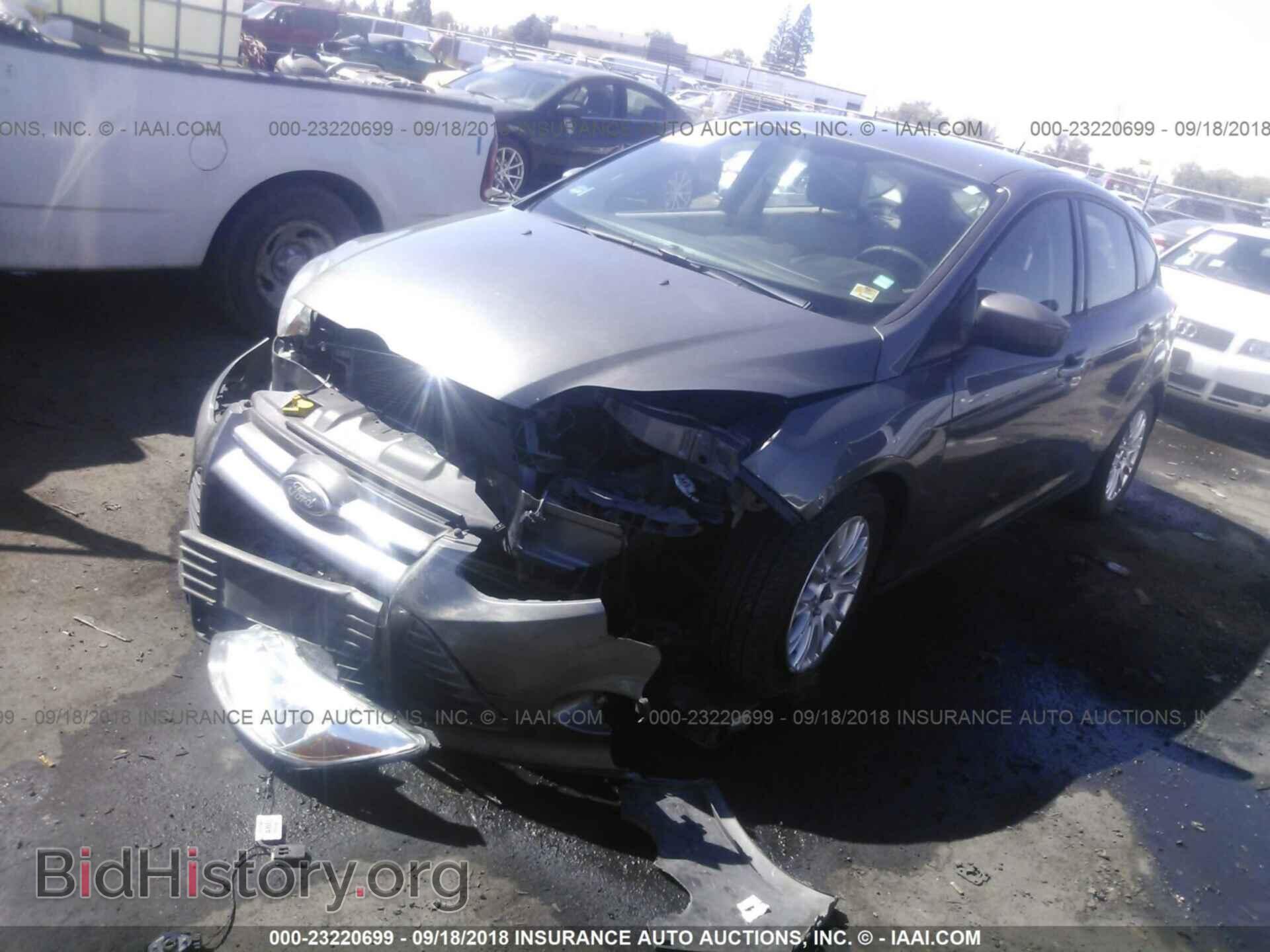 2012 Ford Focus - VIN: 1FAHP3K20CL344242 - Фото 2