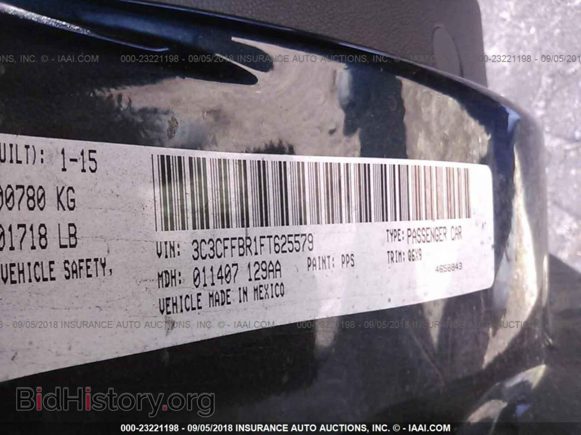 2015 Fiat 500 - VIN: 3C3CFFBR1FT625579 - Фото 9