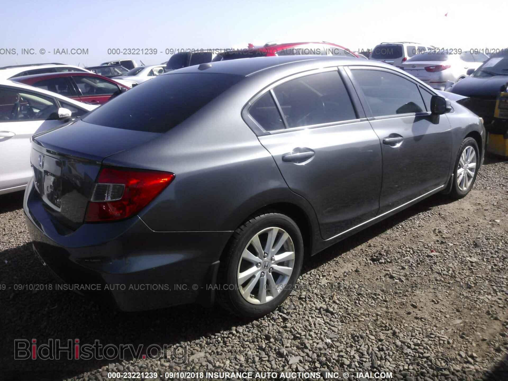 2012 Honda Civic - VIN: 19XFB2F97CE304217 - Фото 4