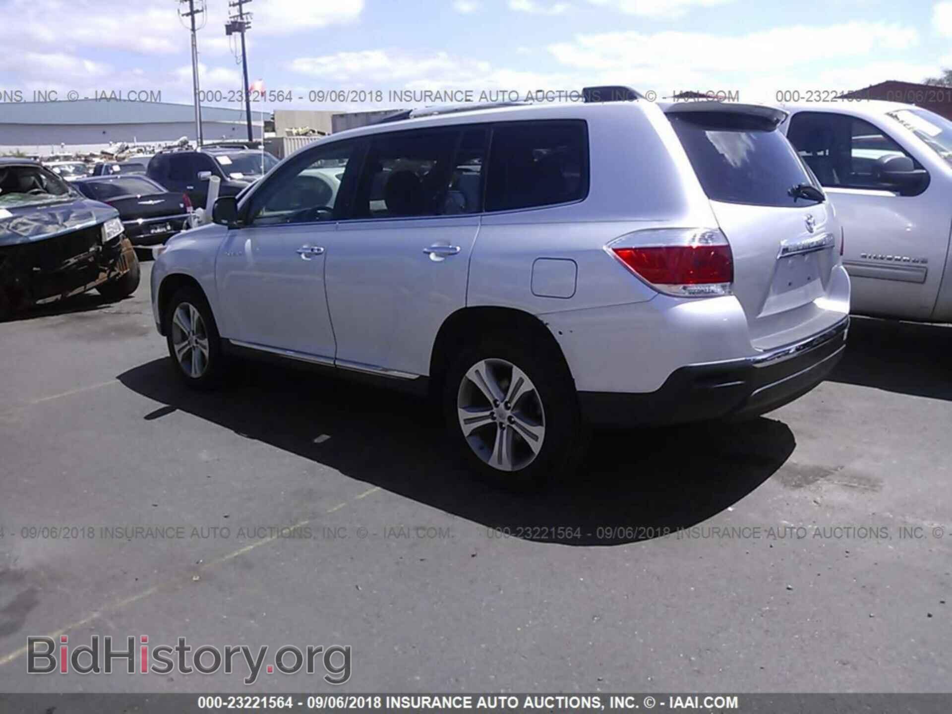 2012 TOYOTA HIGHLANDER - VIN: 5TDYK3EH2CS067195 - Фото 3