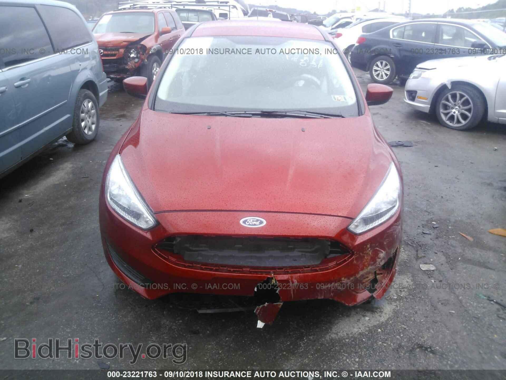 2018 Ford Focus - VIN: 1FADP3F29JL300911 - Фото 6