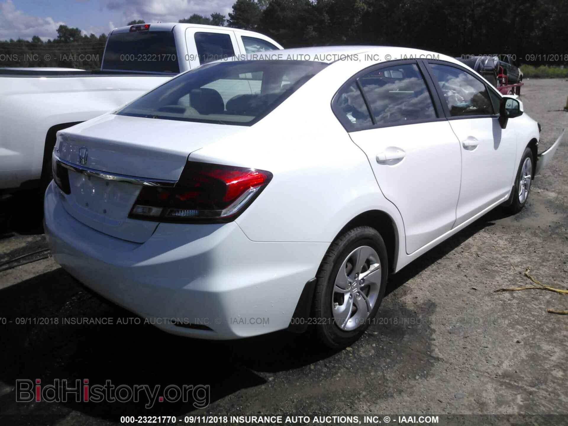 2013 Honda Civic - VIN: 2HGFB2F55DH508907 - Photo 4