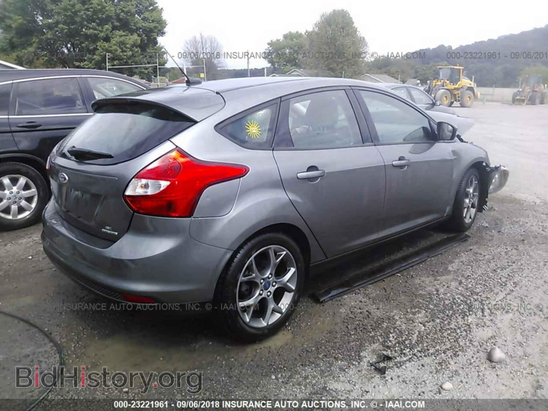 2013 Ford Focus - VIN: 1FADP3K21DL352754 - Photo 4