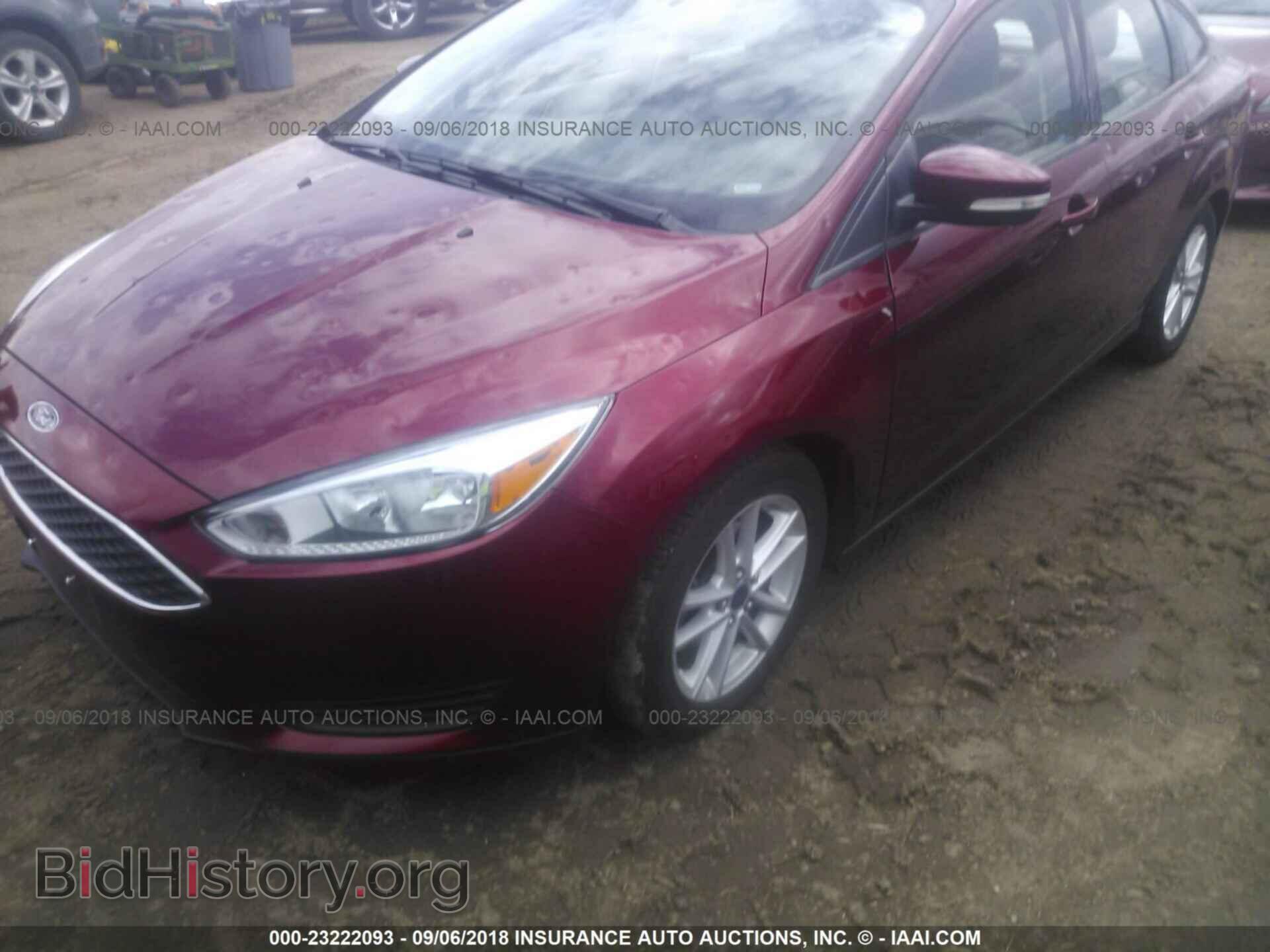 2016 Ford Focus - VIN: 1FADP3F29GL263092 - Photo 2