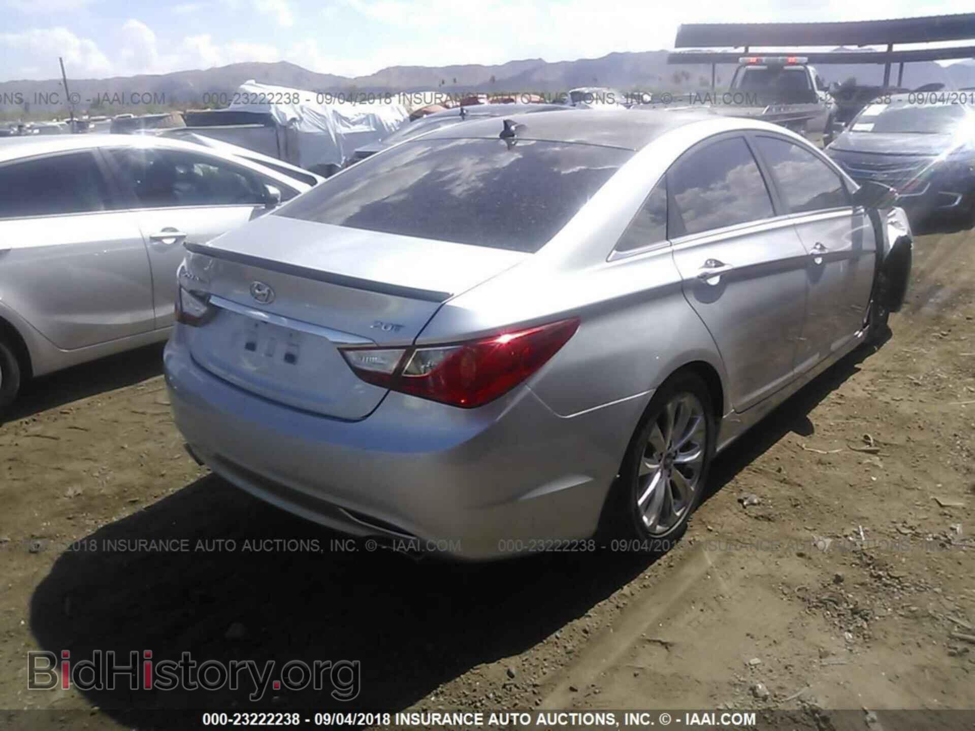 2012 Hyundai Sonata - VIN: 5NPEC4AB5CH489250 - Фото 4