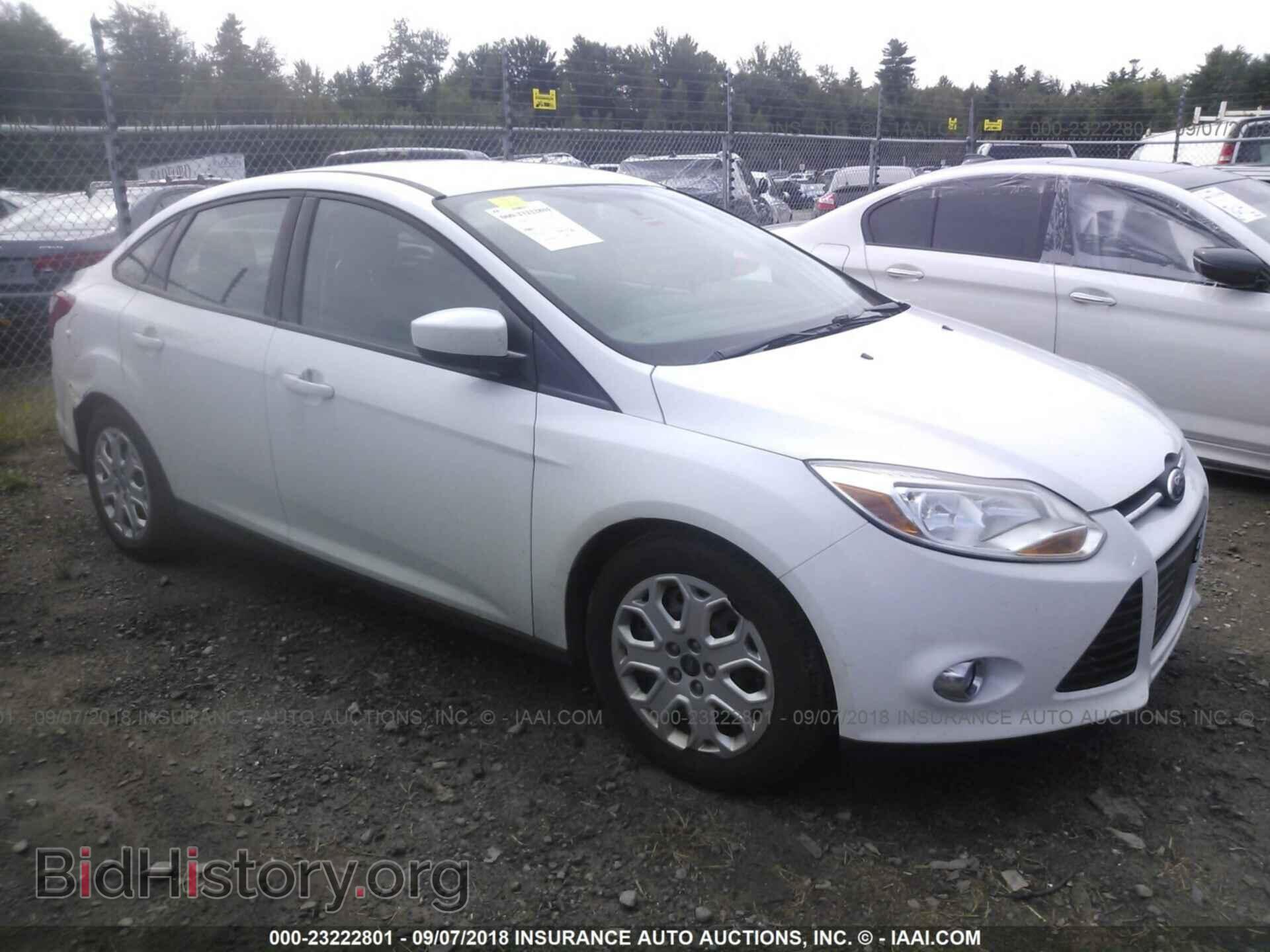 Photo 1FAHP3F25CL195966 - Ford Focus 2012