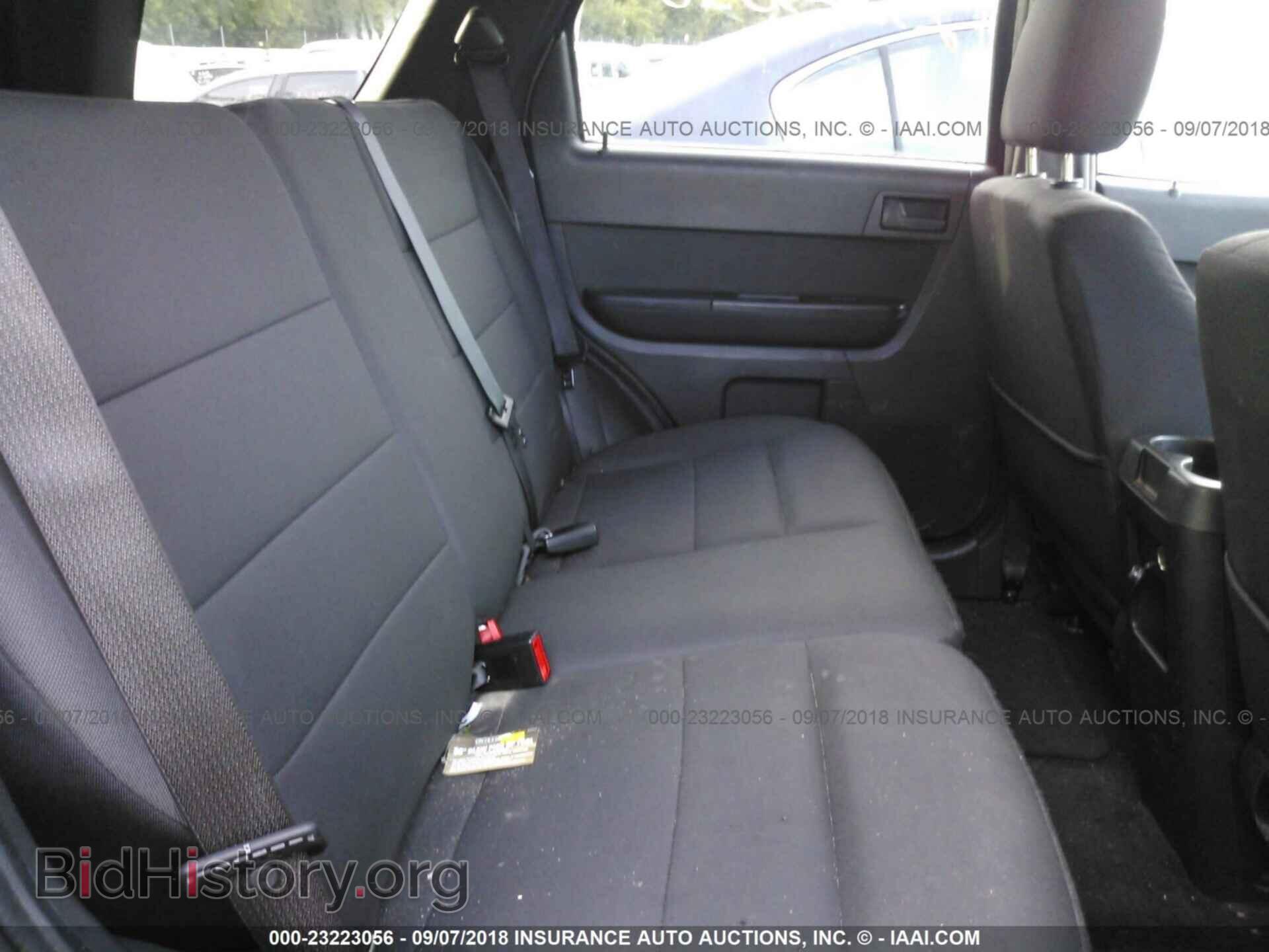 2011 Ford Escape - VIN: 1FMCU0D71BKC30979 - Фото 8
