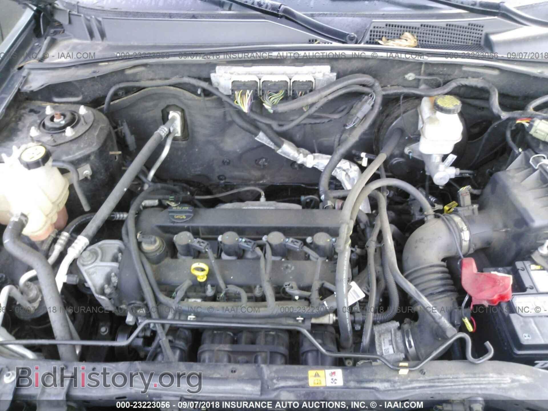 2011 Ford Escape - VIN: 1FMCU0D71BKC30979 - Фото 10