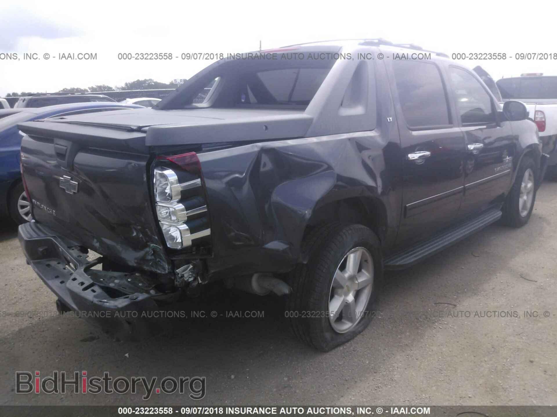 2011 Chevrolet Avalanche - VIN: 3GNMCFE03BG138500 - Фото 4