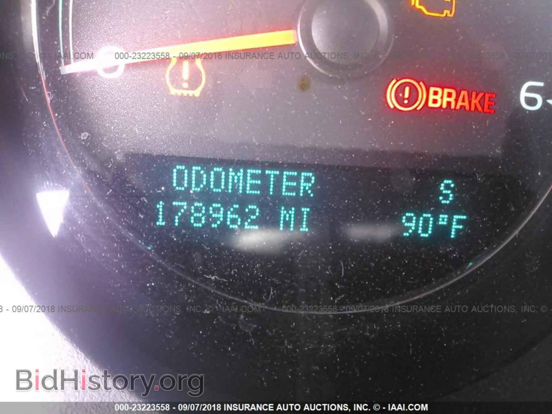 2011 Chevrolet Avalanche - VIN: 3GNMCFE03BG138500 - Фото 7