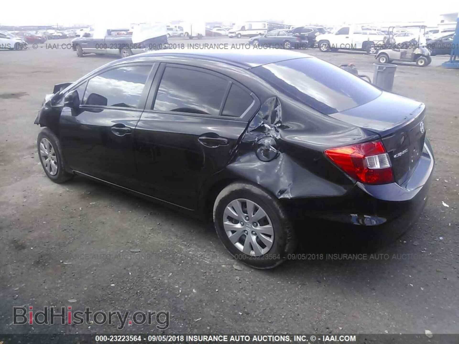 2012 Honda Civic - VIN: 2HGFB2F51CH584753 - Фото 3