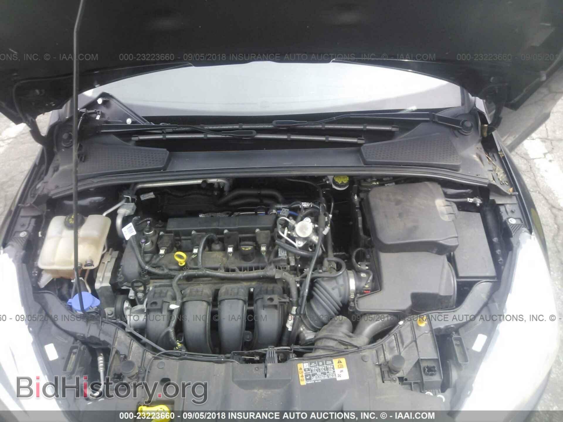 2016 Ford Focus - VIN: 1FADP3F27GL367600 - Фото 10