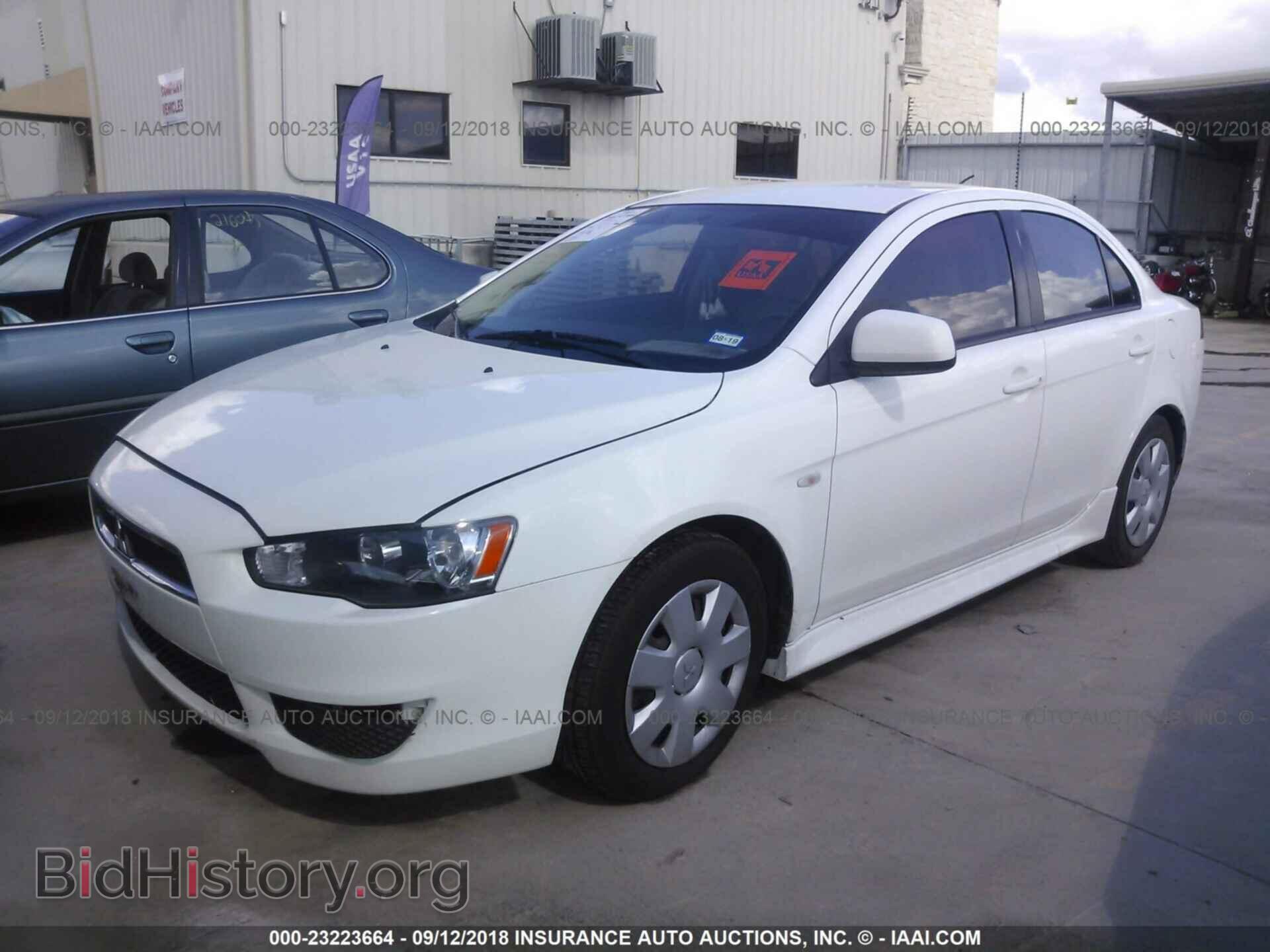 2011 Mitsubishi Lancer - VIN: JA32U2FU0BU024263 - Фото 2