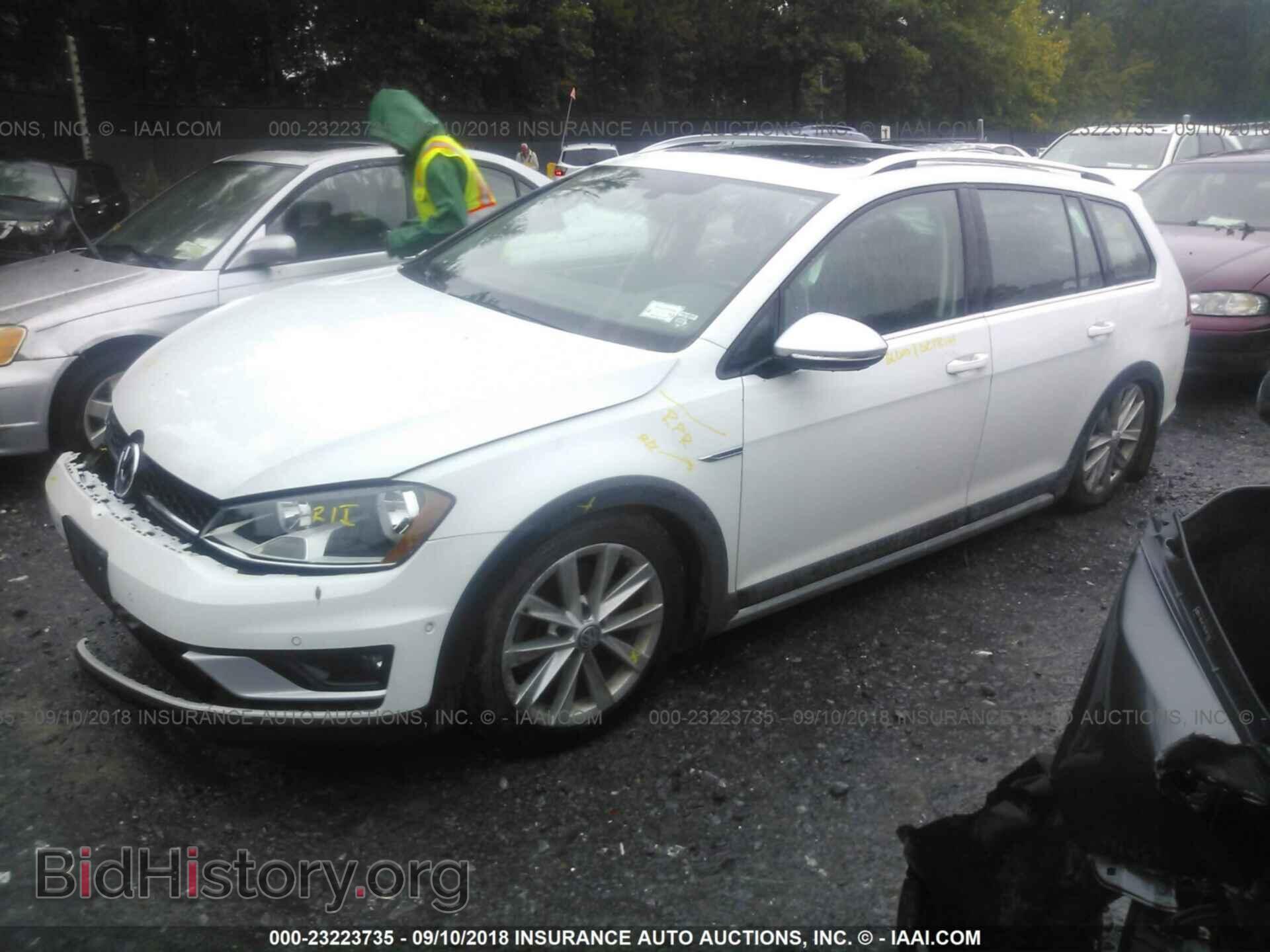 2017 Volkswagen Golf - VIN: 3VWH17AU1HM532633 - Фото 2